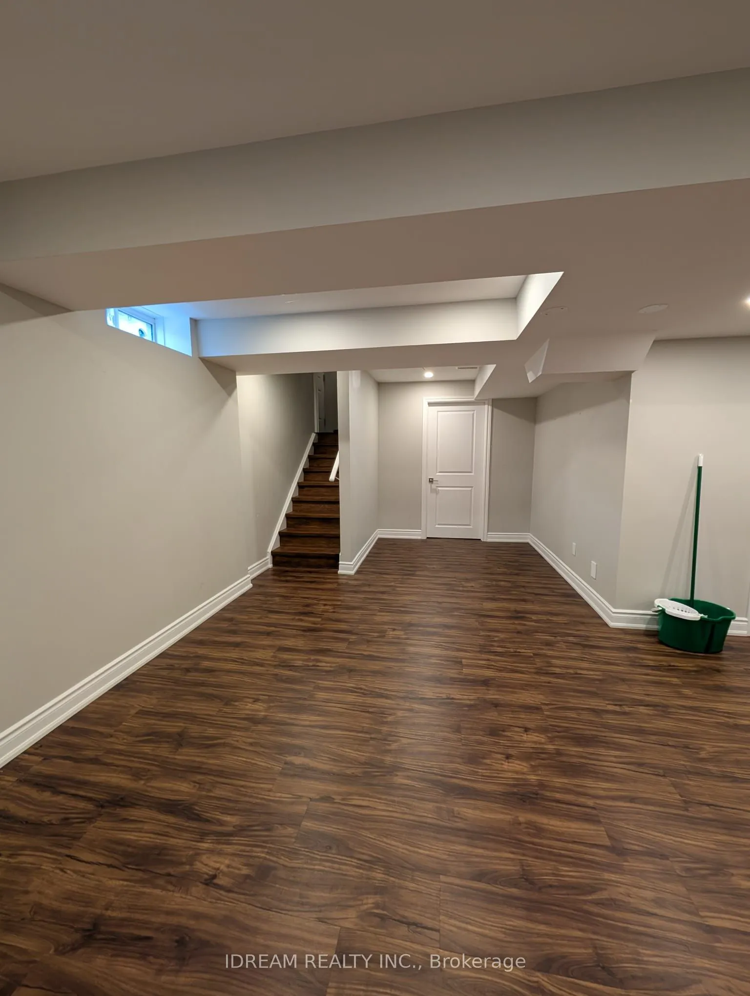 2 Elderslie Crescent, #Bsmt