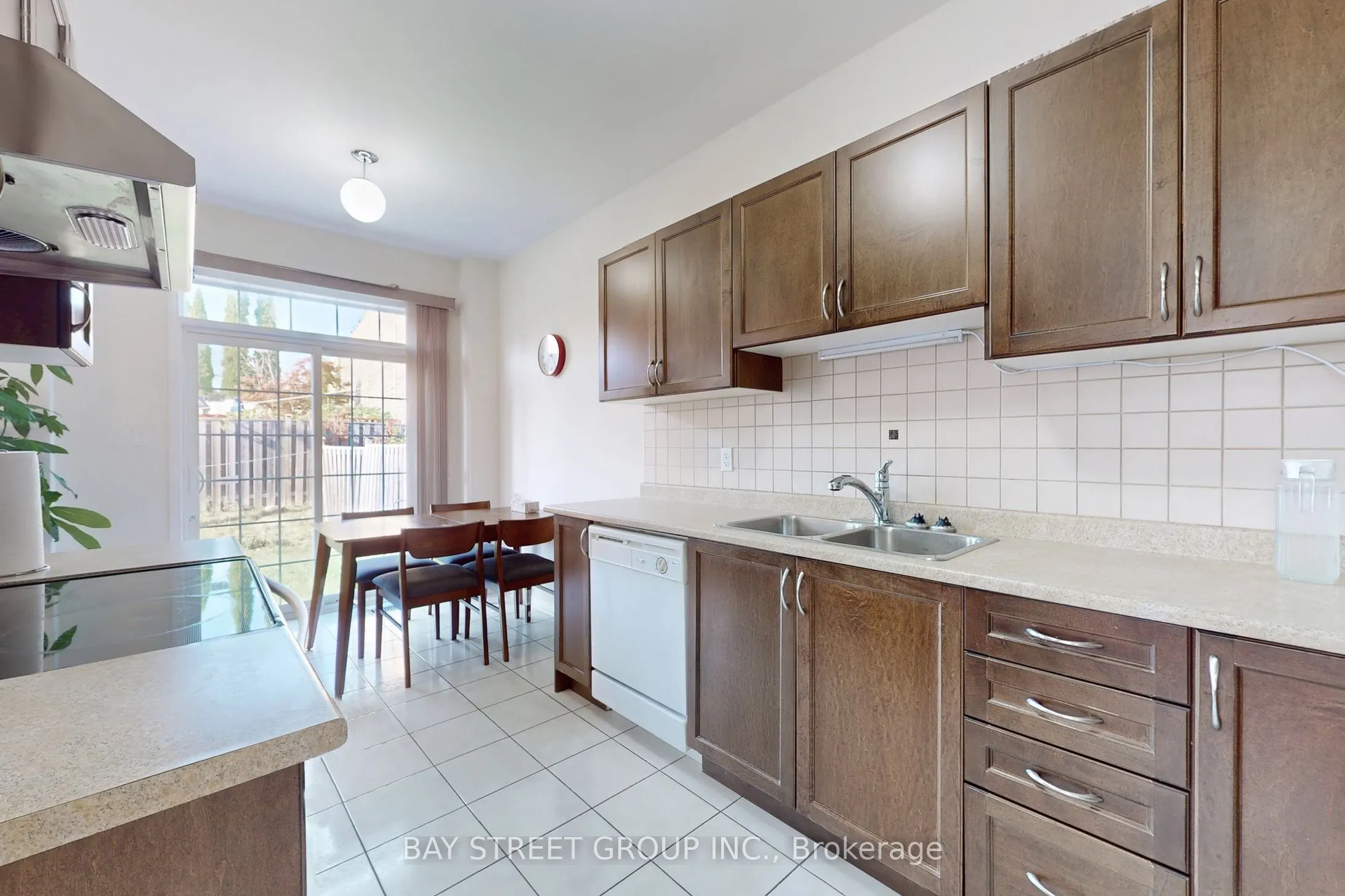82 COLELUKE Lane