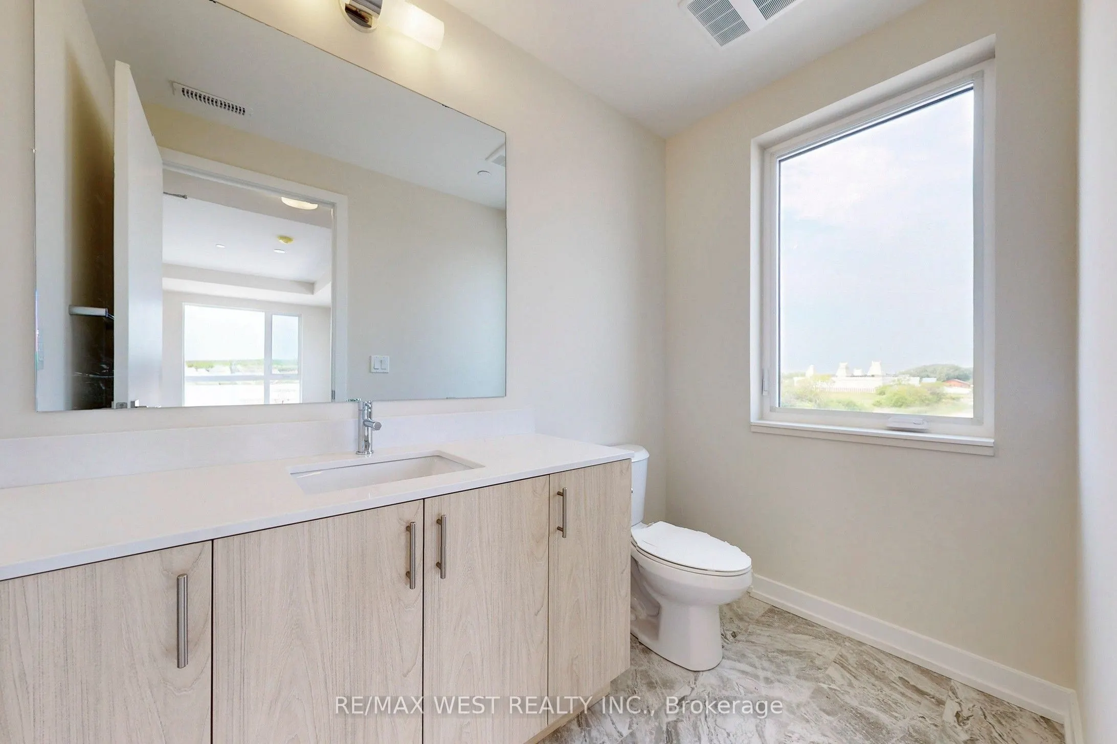 65 Saigon Drive N, #B301