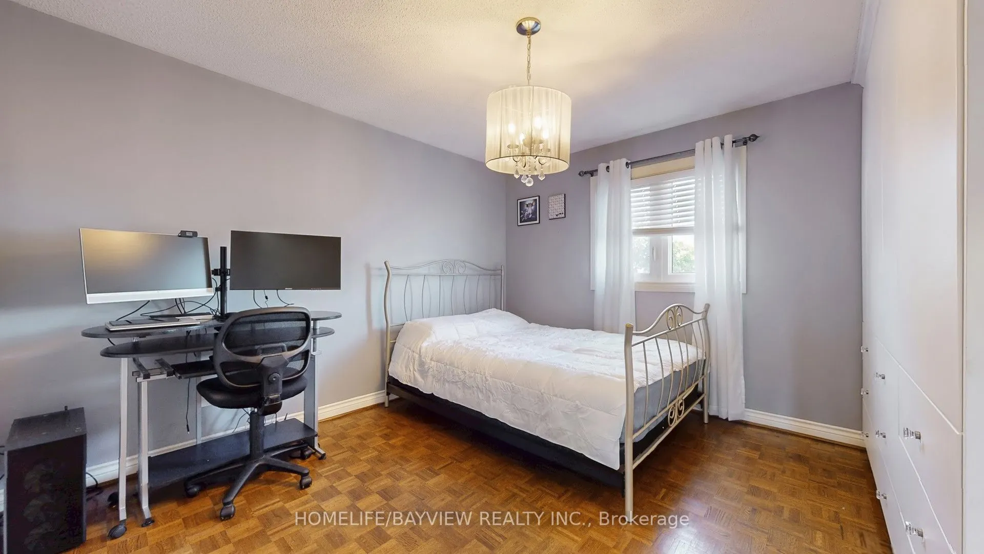 372 Greenock Drive