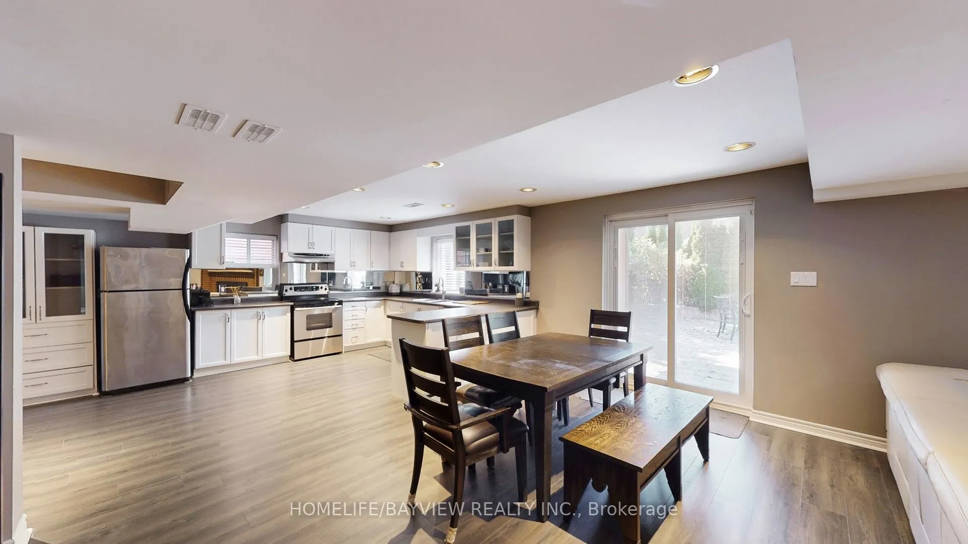 372 Greenock Drive
