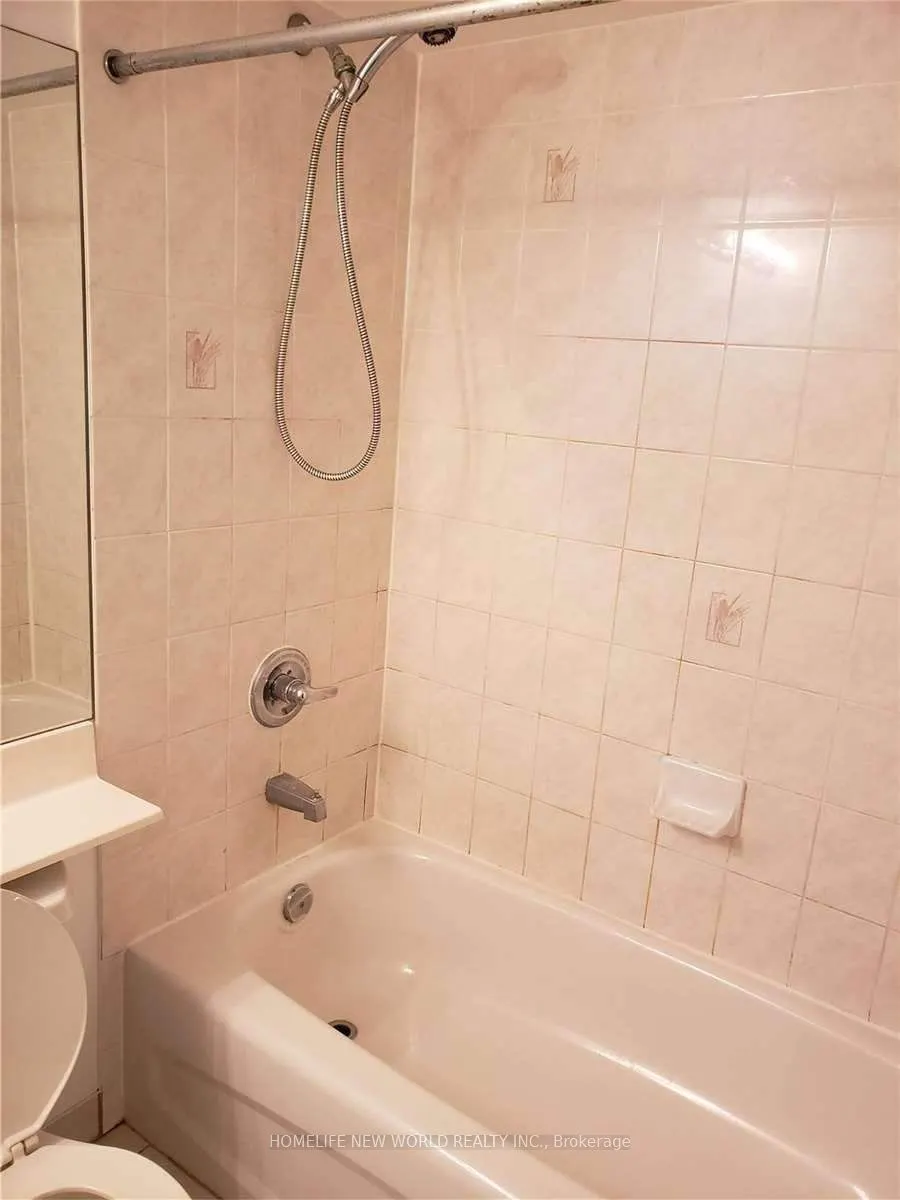 130 Pond Drive, #301