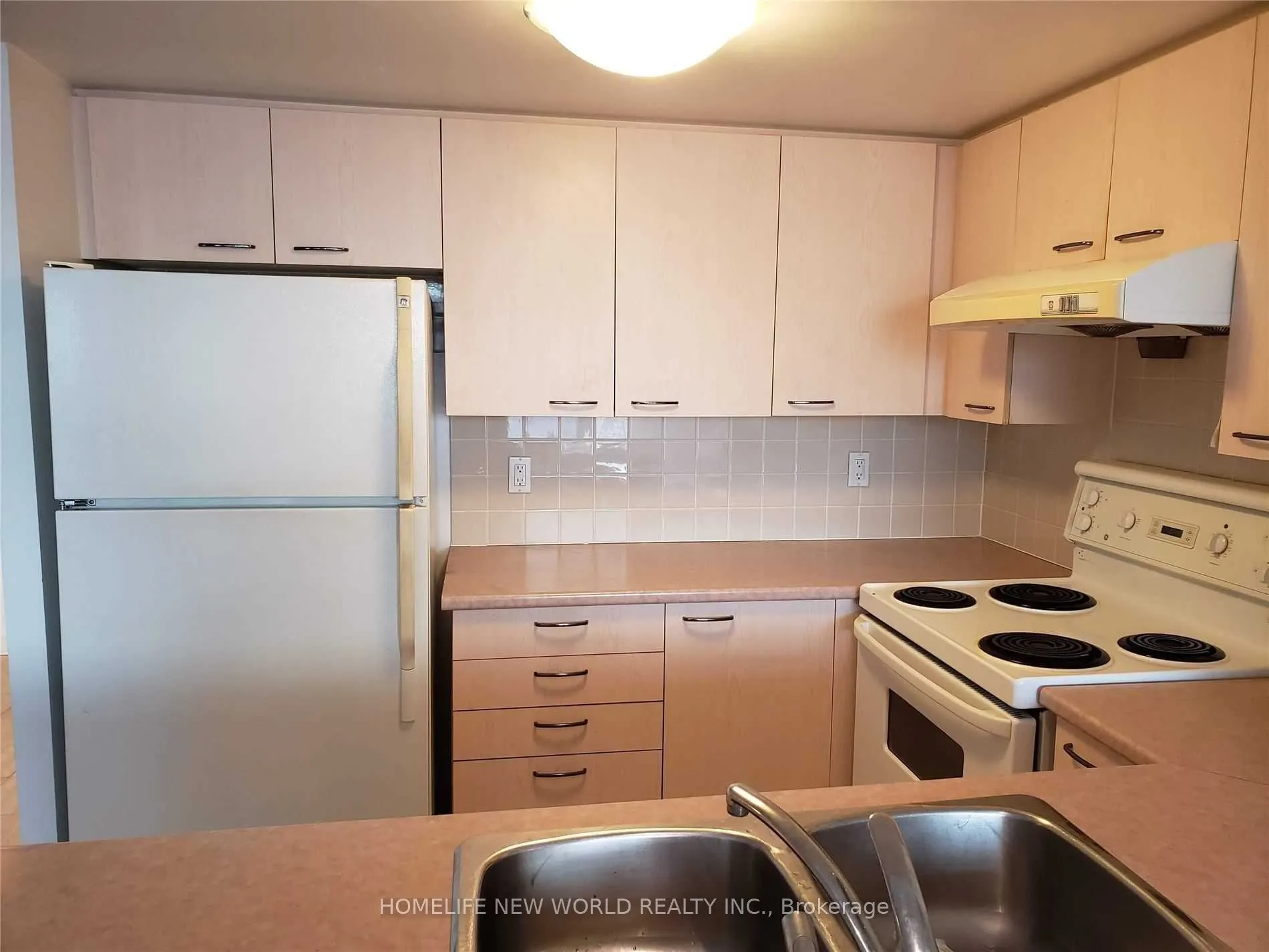 130 Pond Drive, #301