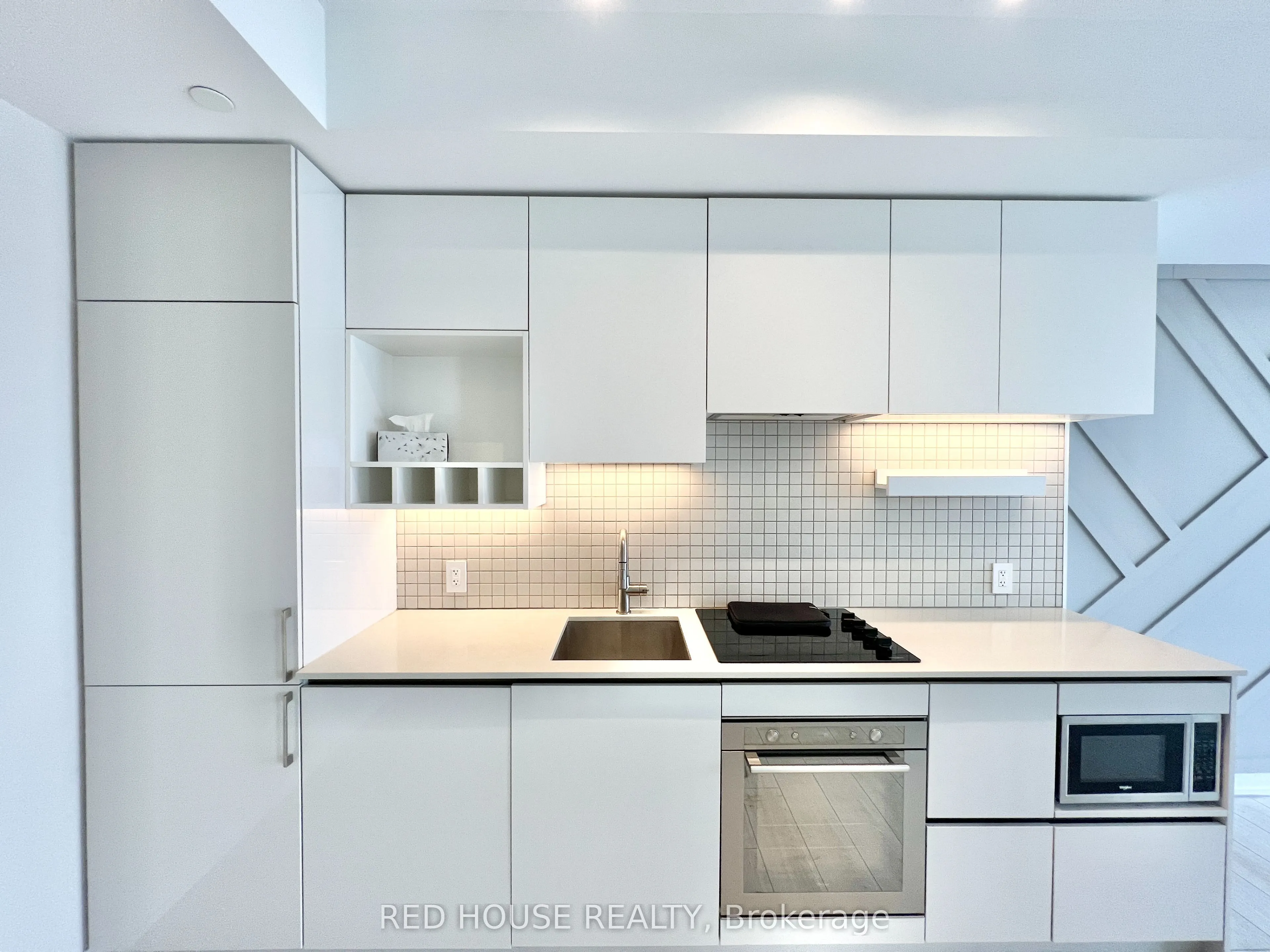 898 Portage Parkway, #2111