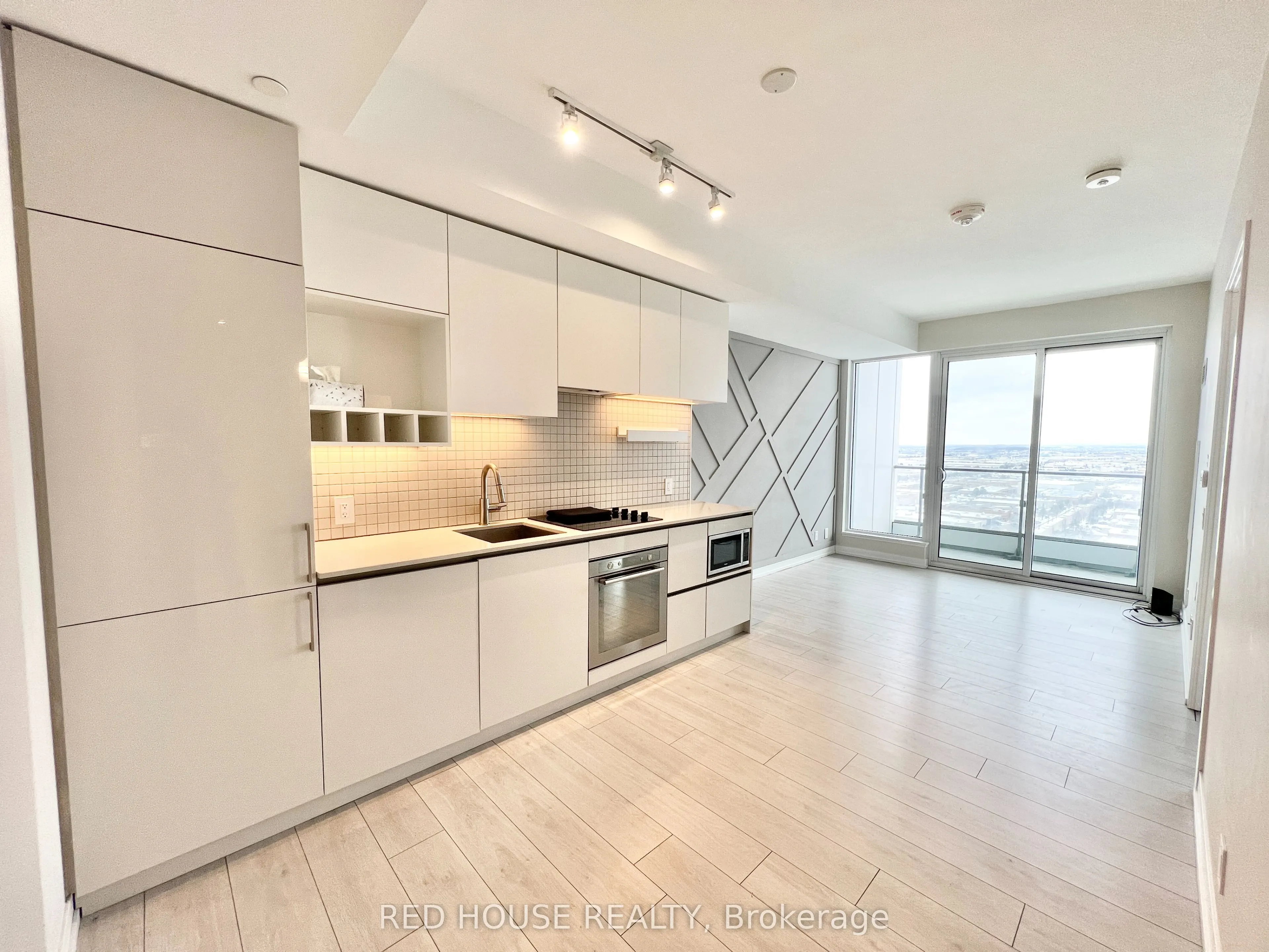 898 Portage Parkway, #2111