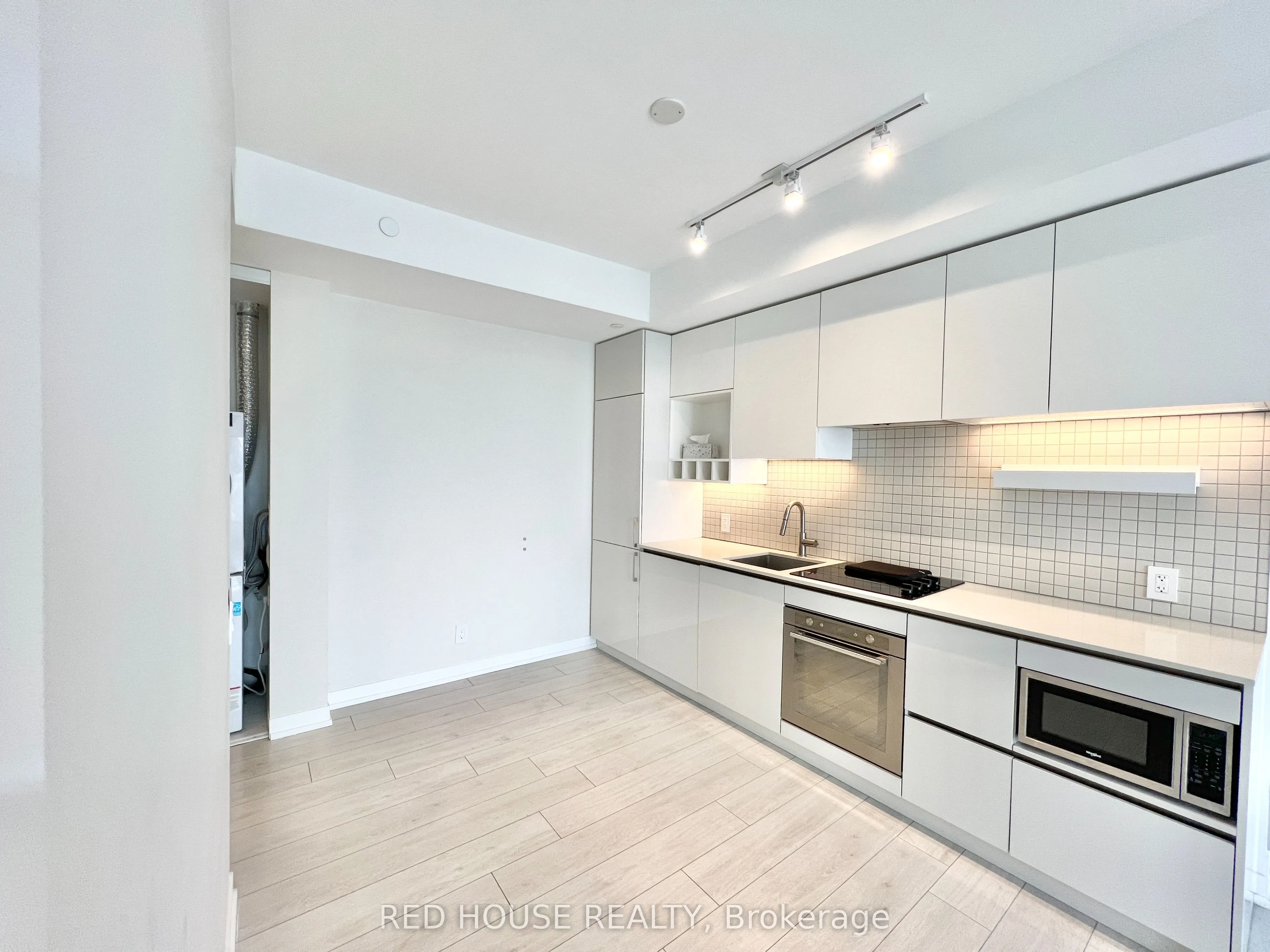 898 Portage Parkway, #2111