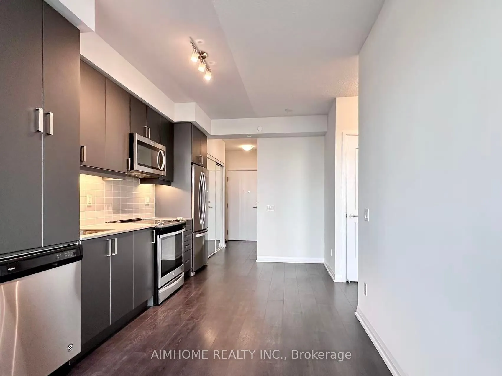 7895 Jane Street, #601