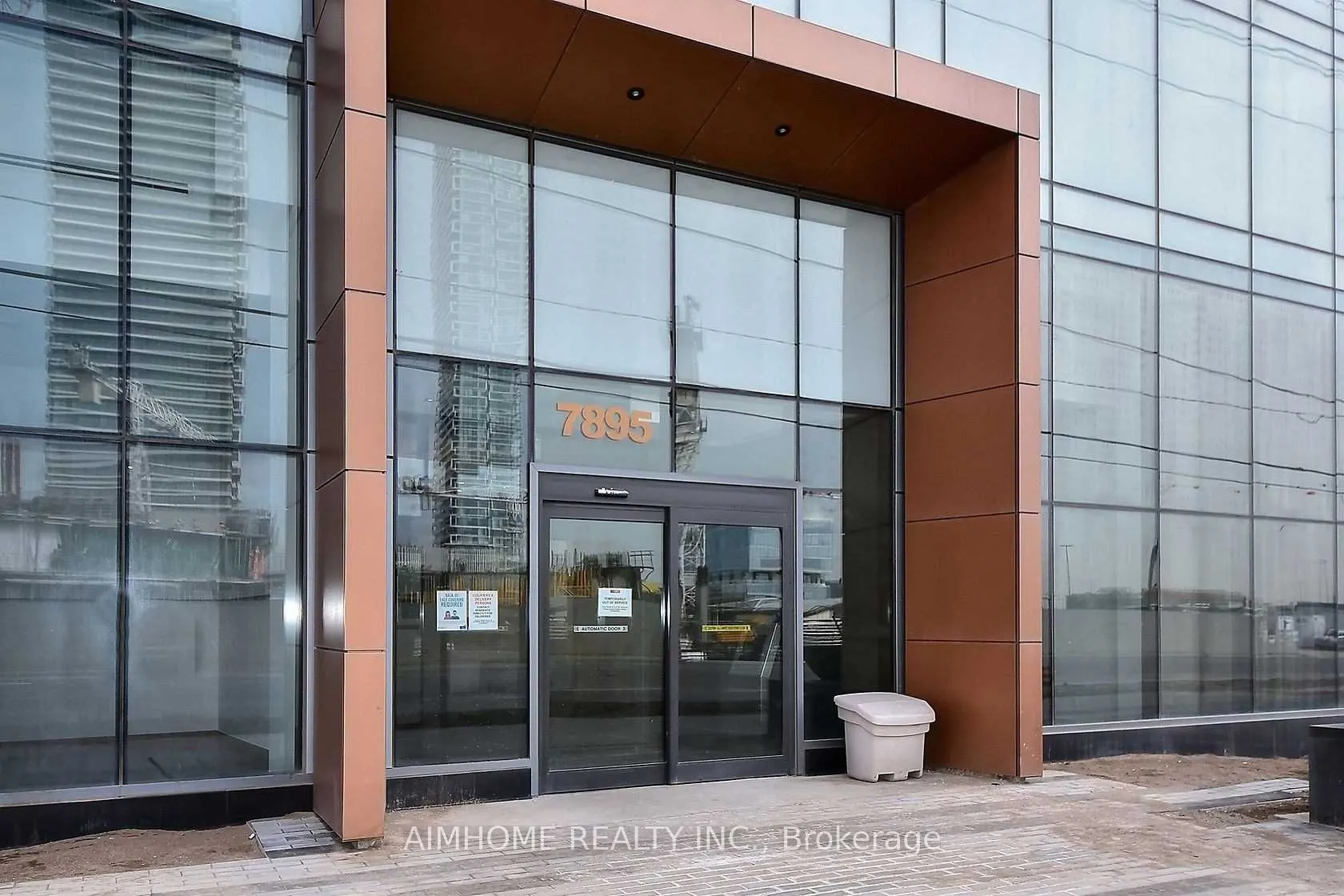 7895 Jane Street, #601
