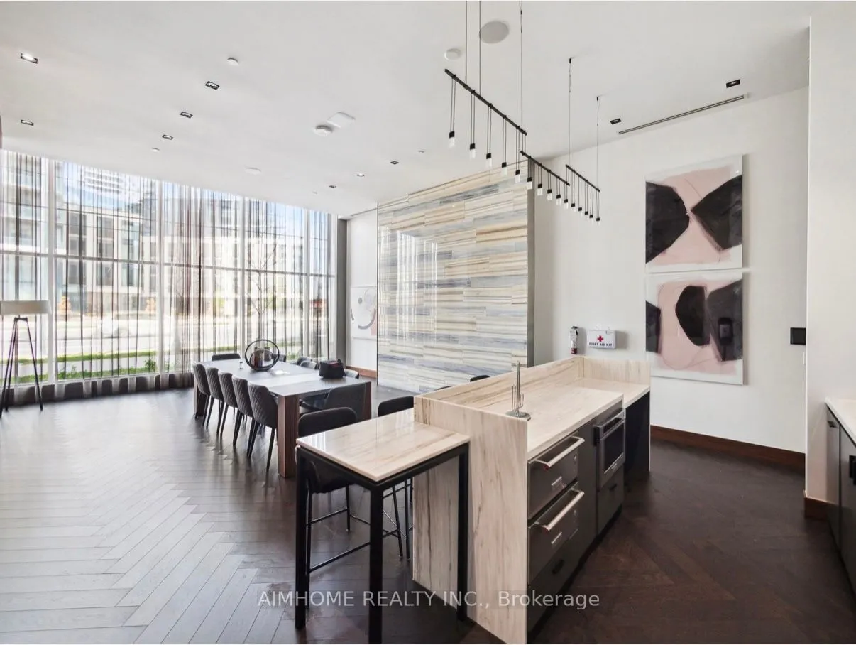 7895 Jane Street, #601