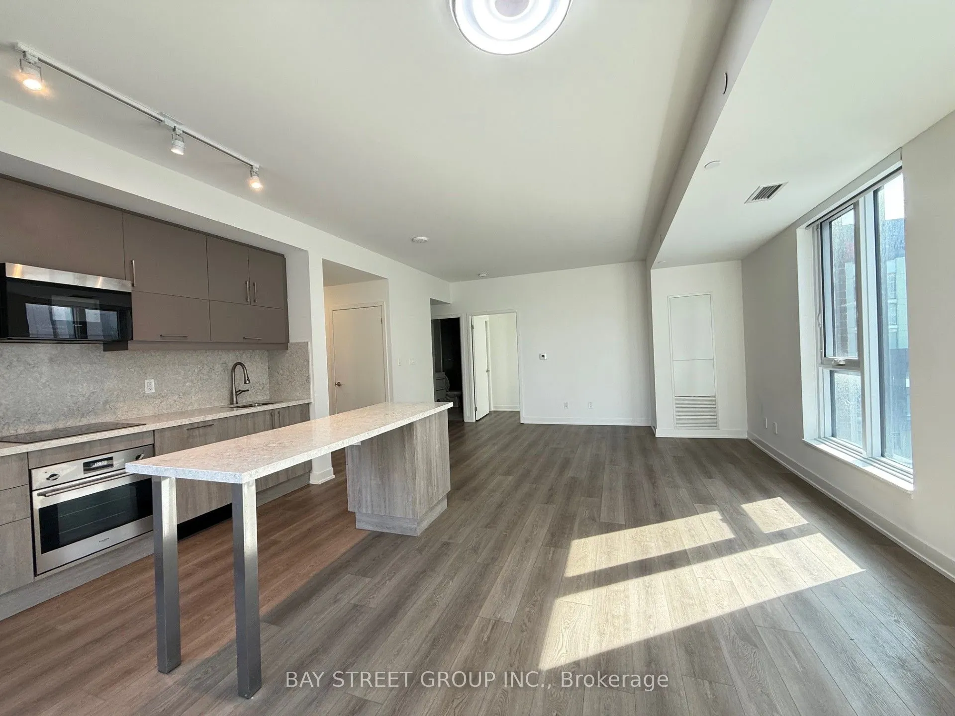 38 Simcoe Promenade, #618