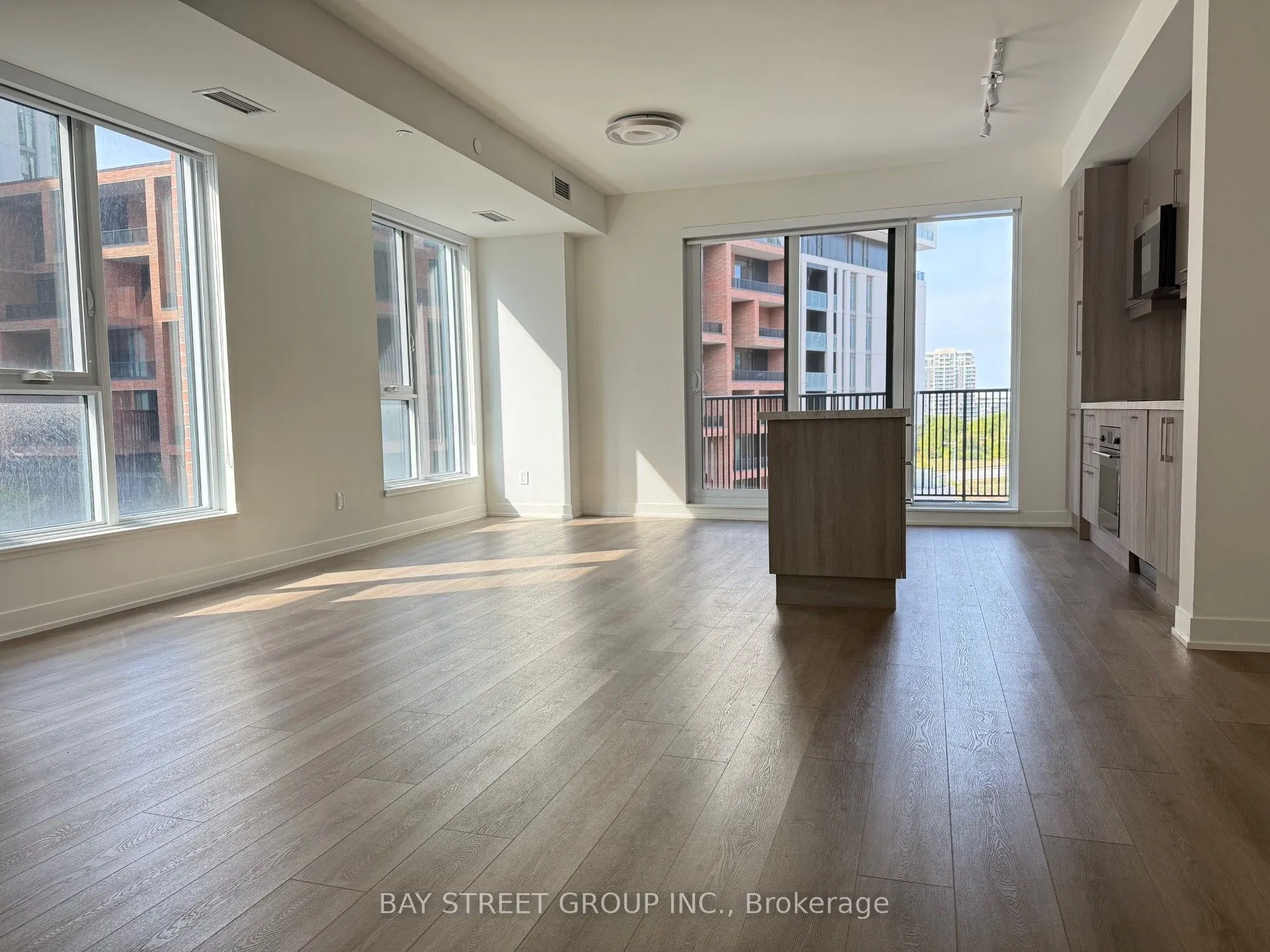 38 Simcoe Promenade, #618