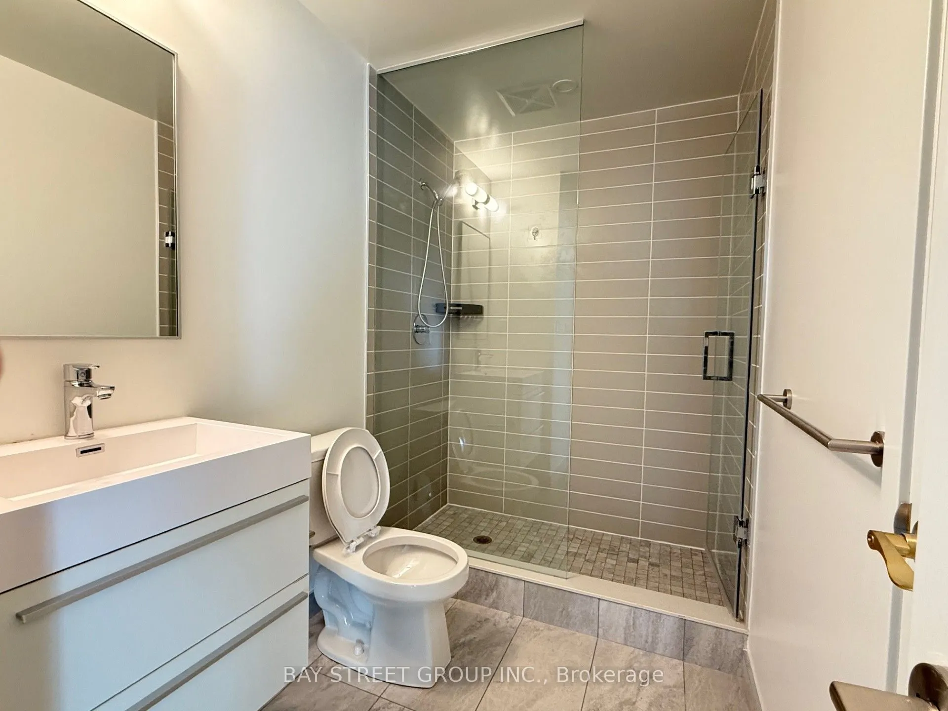 38 Simcoe Promenade, #618
