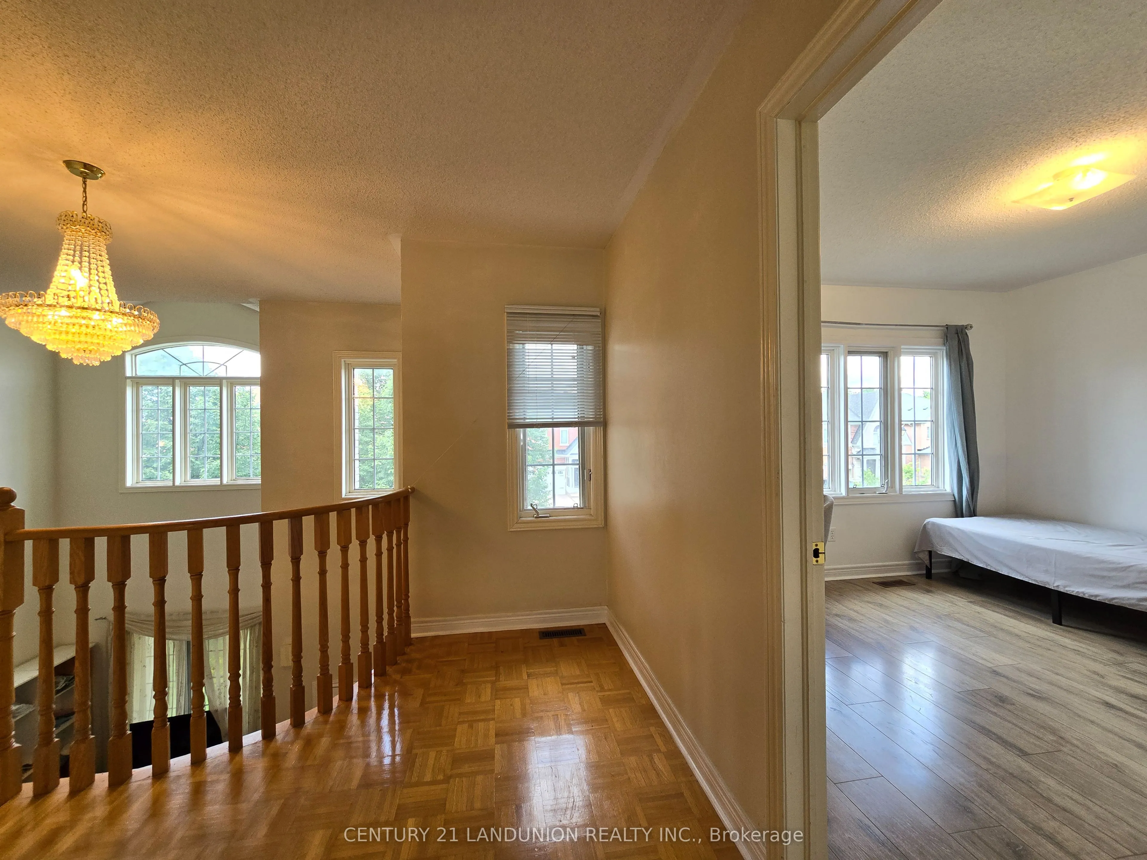 15 Annina Crescent, #3 Rms