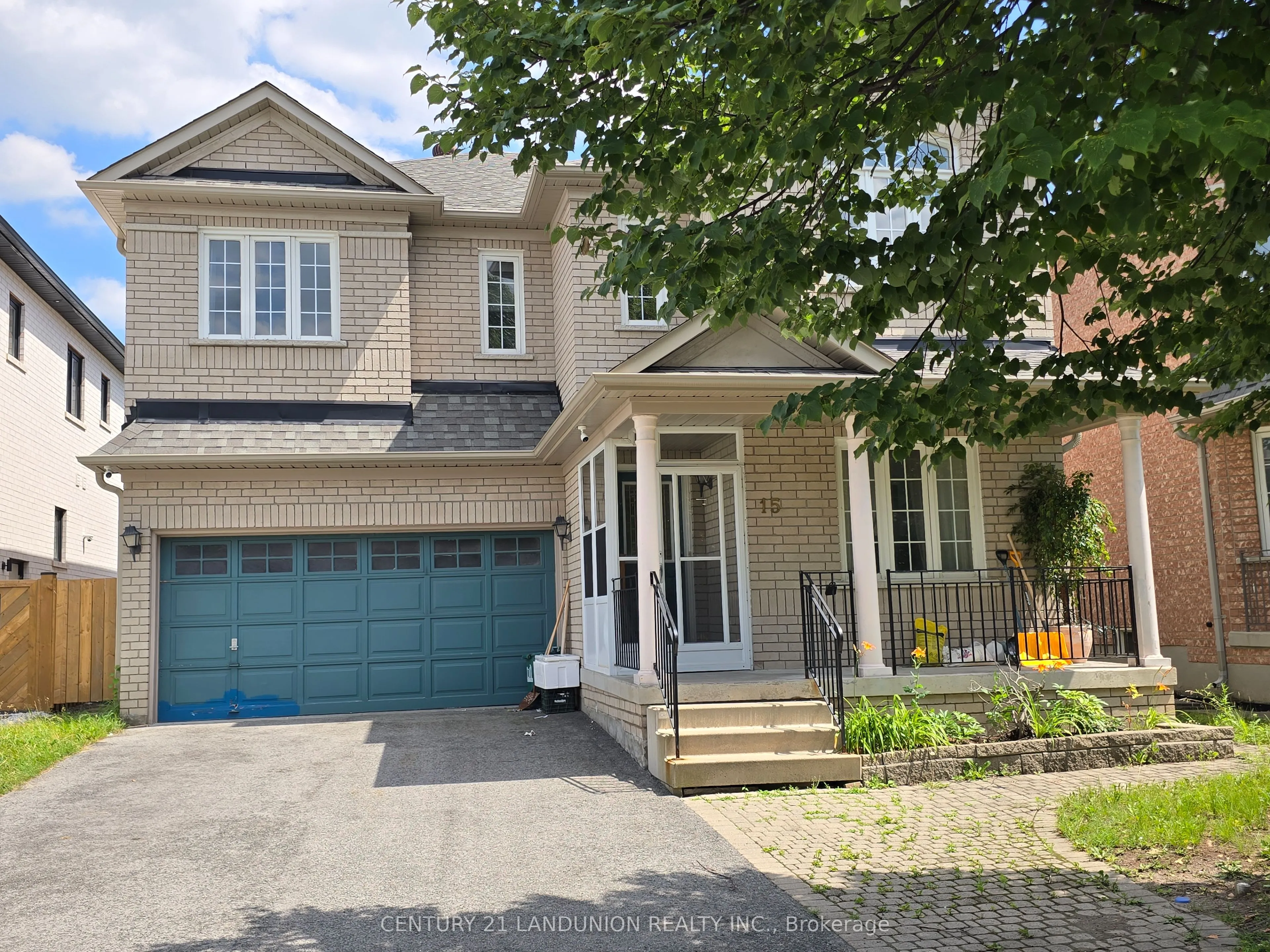 15 Annina Crescent, #3 Rms