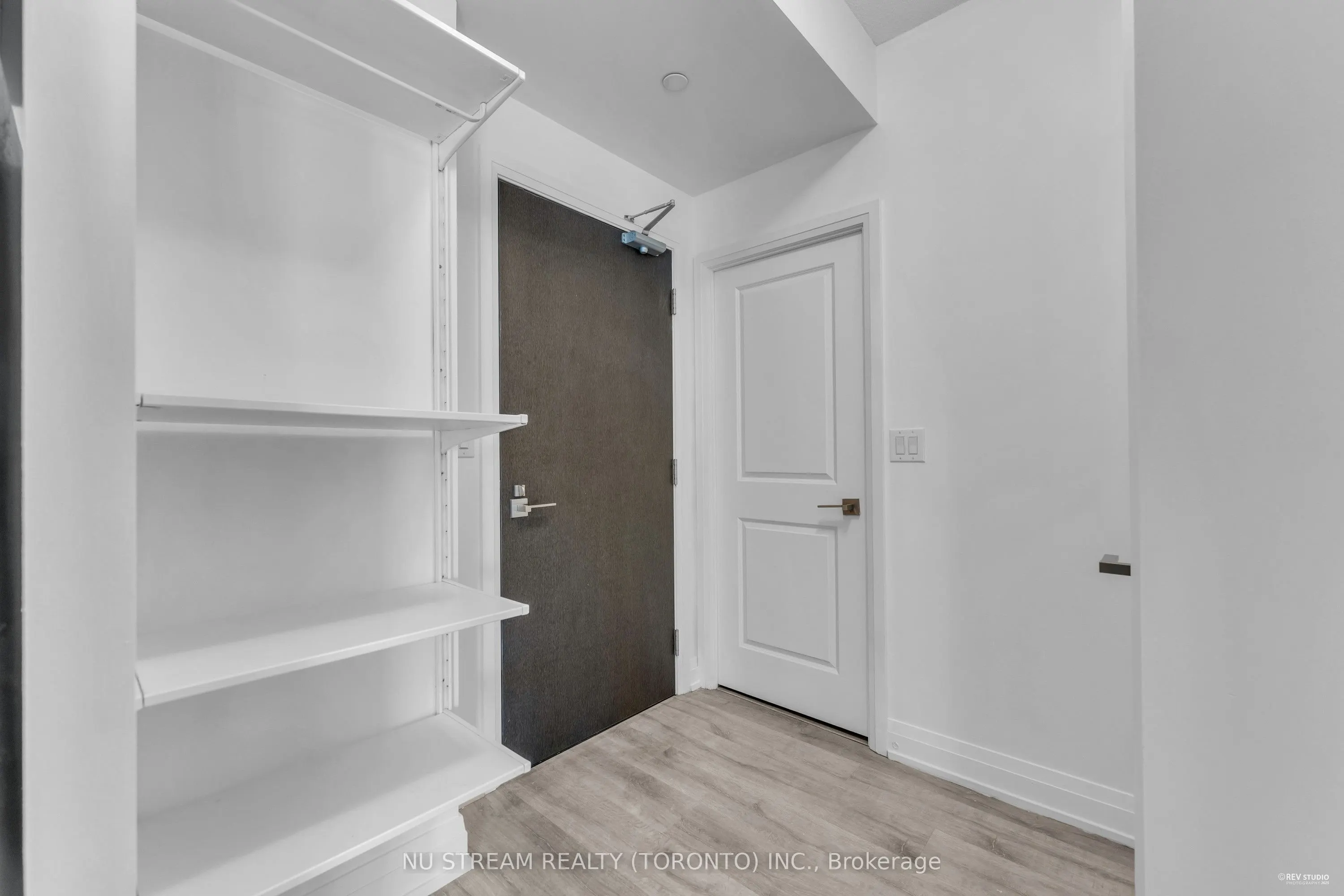 3600 Highway 7, #2505