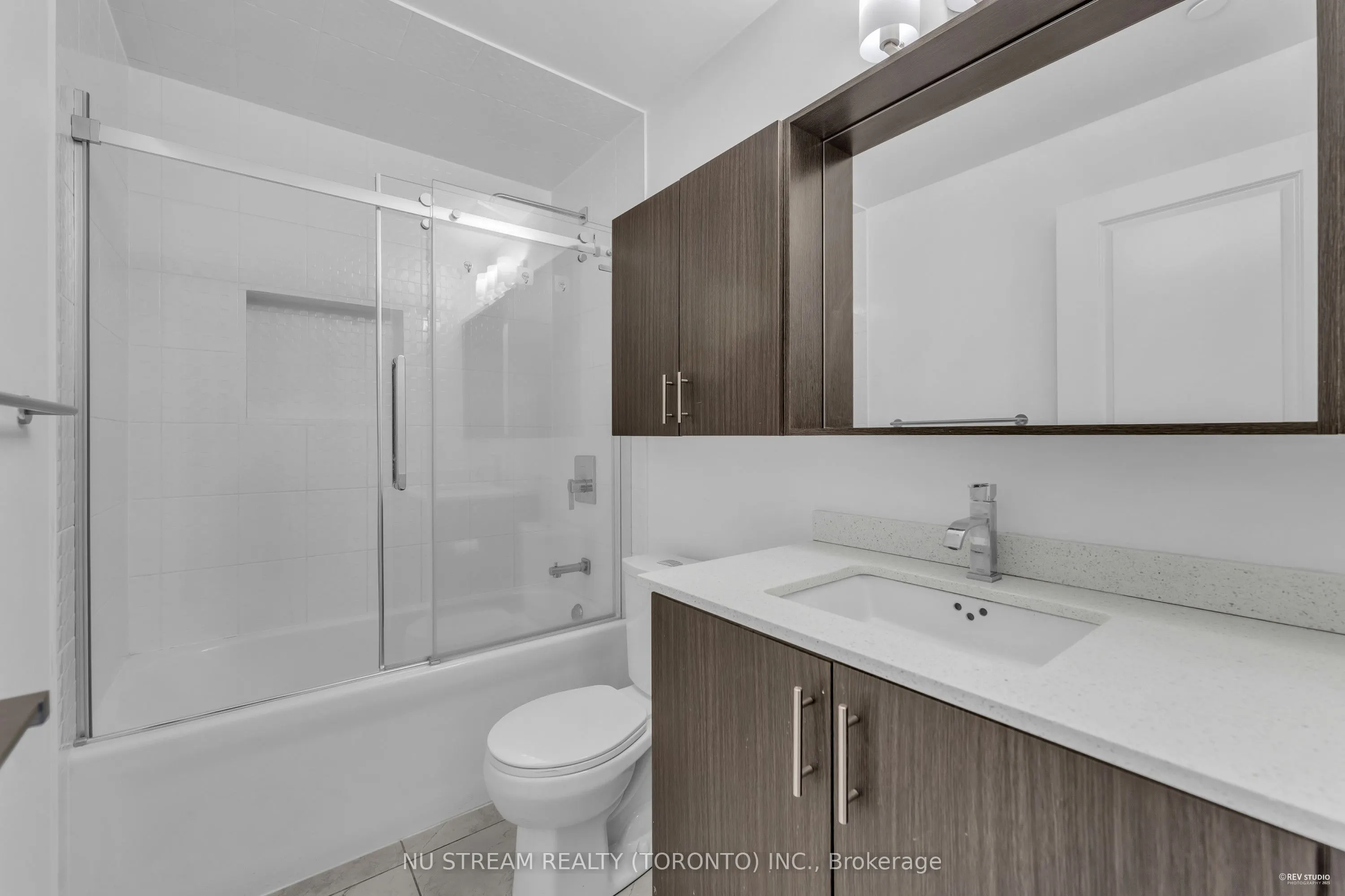 3600 Highway 7, #2505