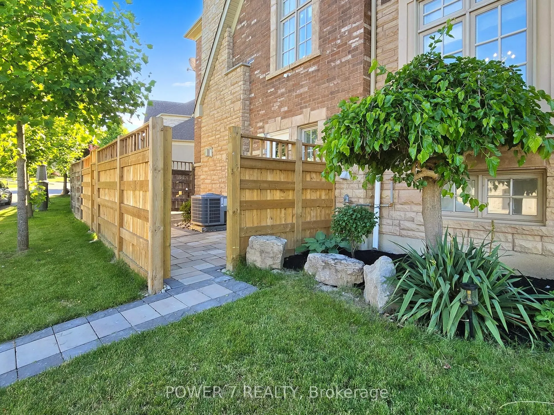 171 Angus Glen Boulevard