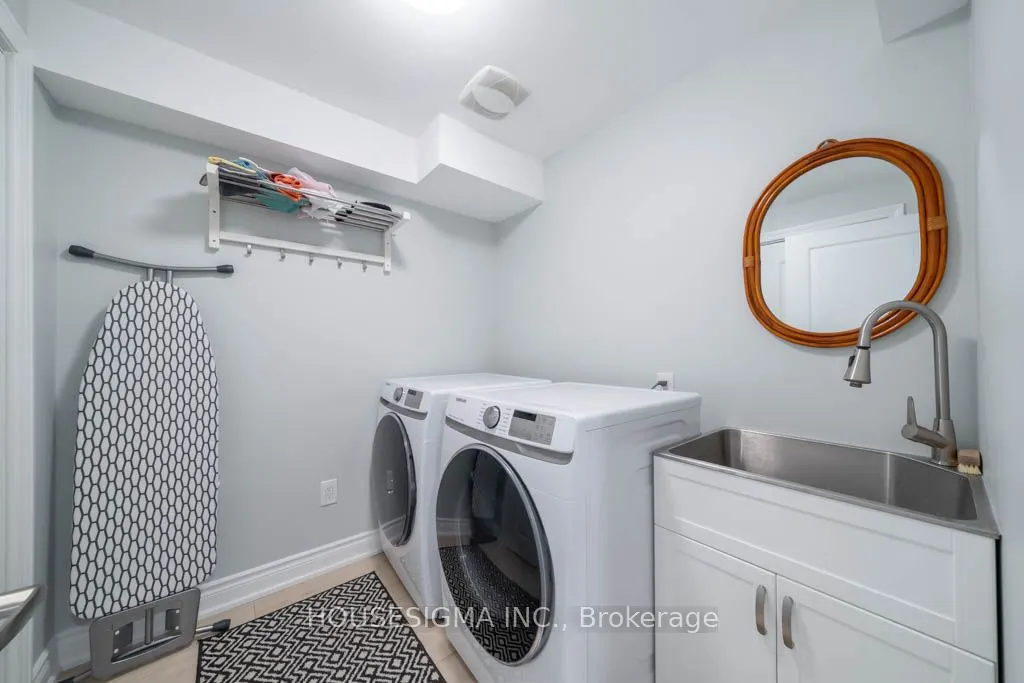 40 Brownstone Circle
