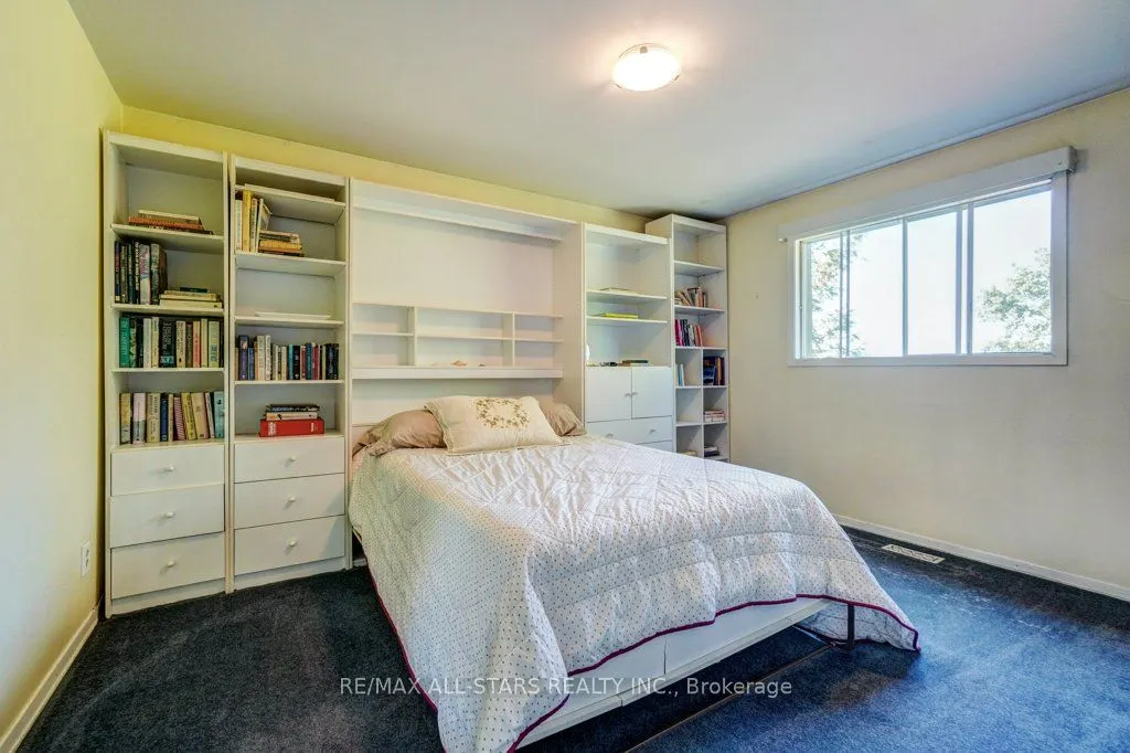 7729 Third Concession