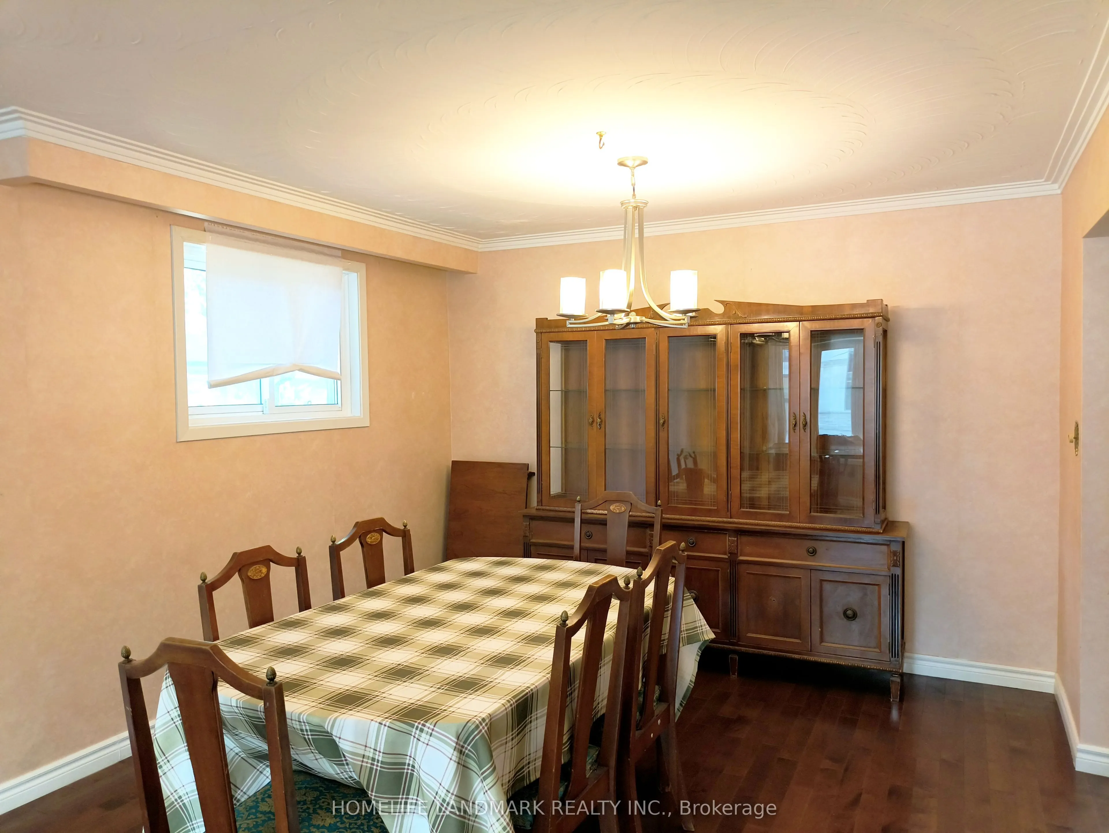 165 Fred Varley Drive
