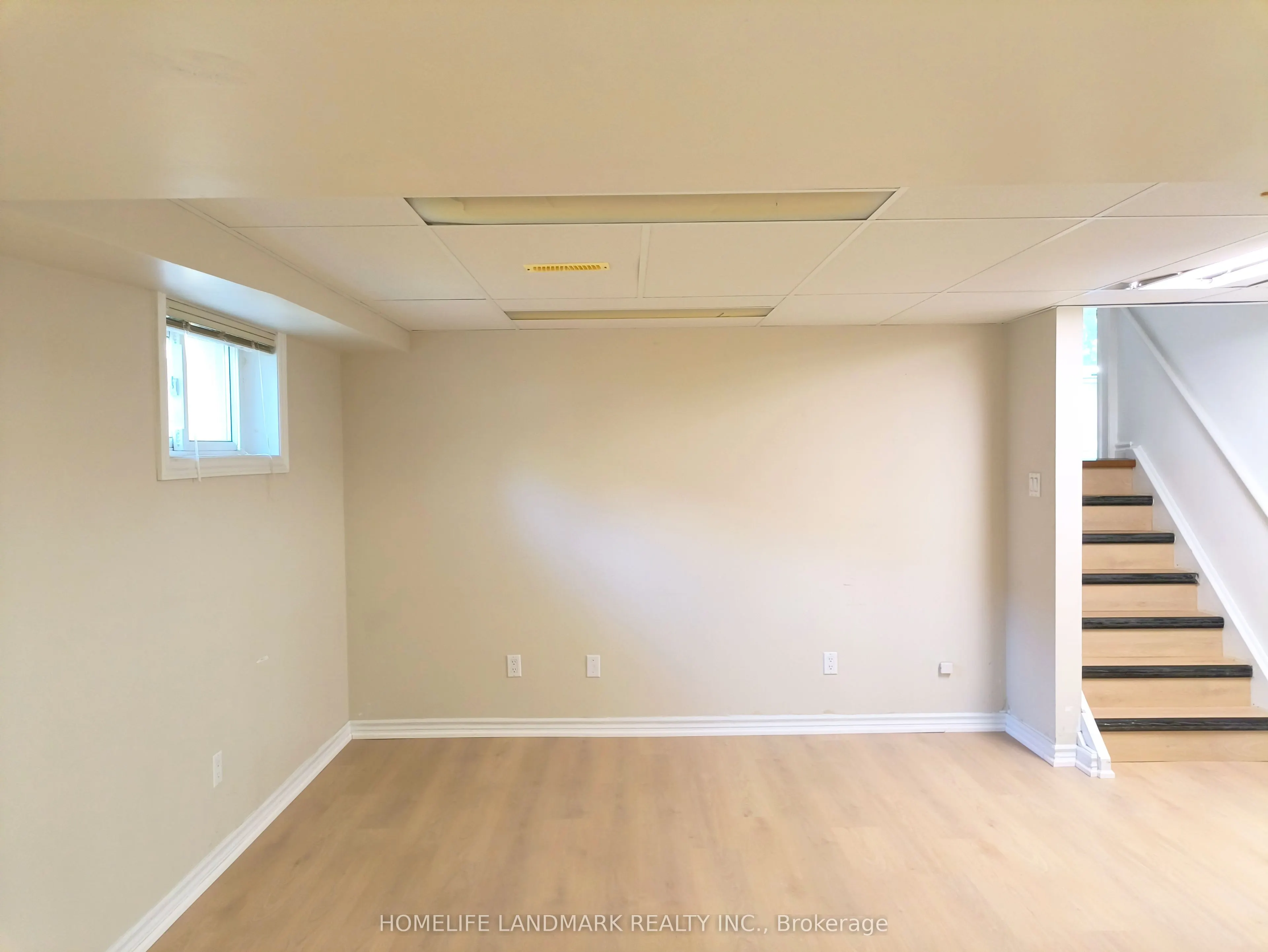 165 Fred Varley Drive
