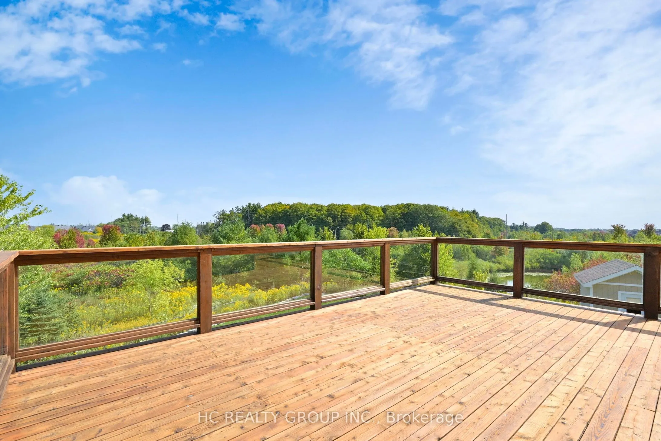 105 Oneida Crescent, #1111