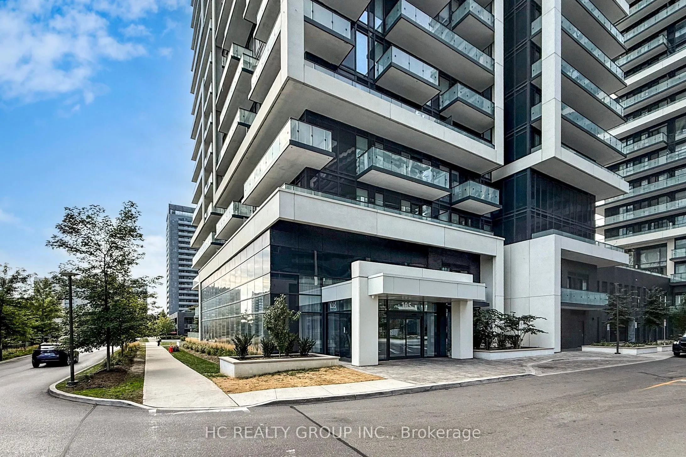 105 Oneida Crescent, #1111