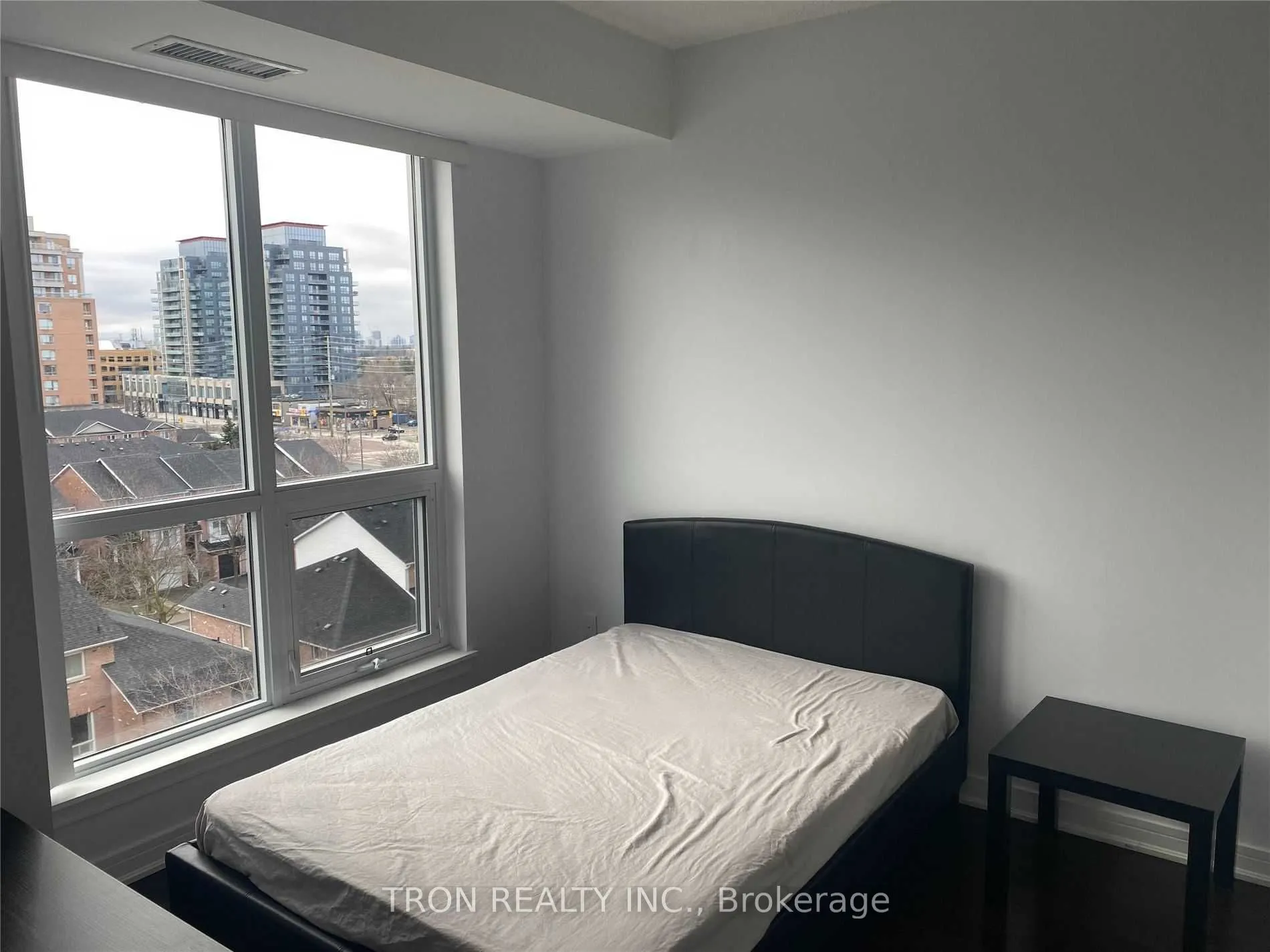 9199 Yonge Street, #703