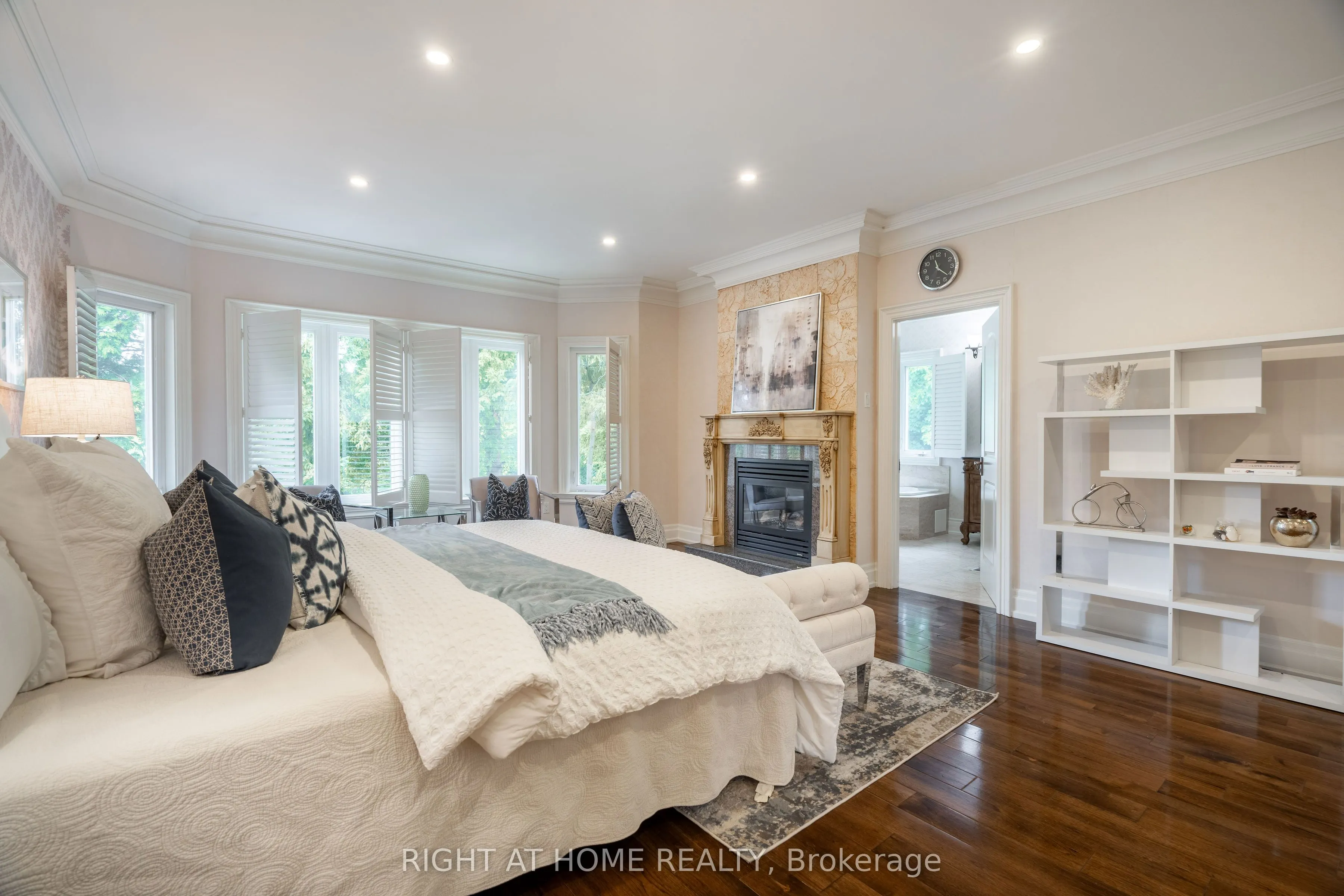 286 Fern Avenue
