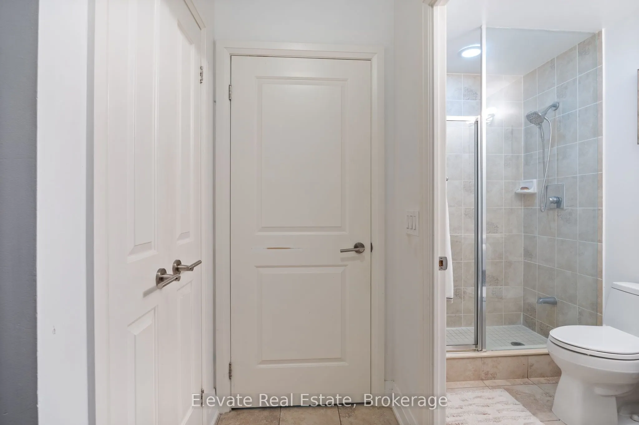520 Steeles Avenue W, #314