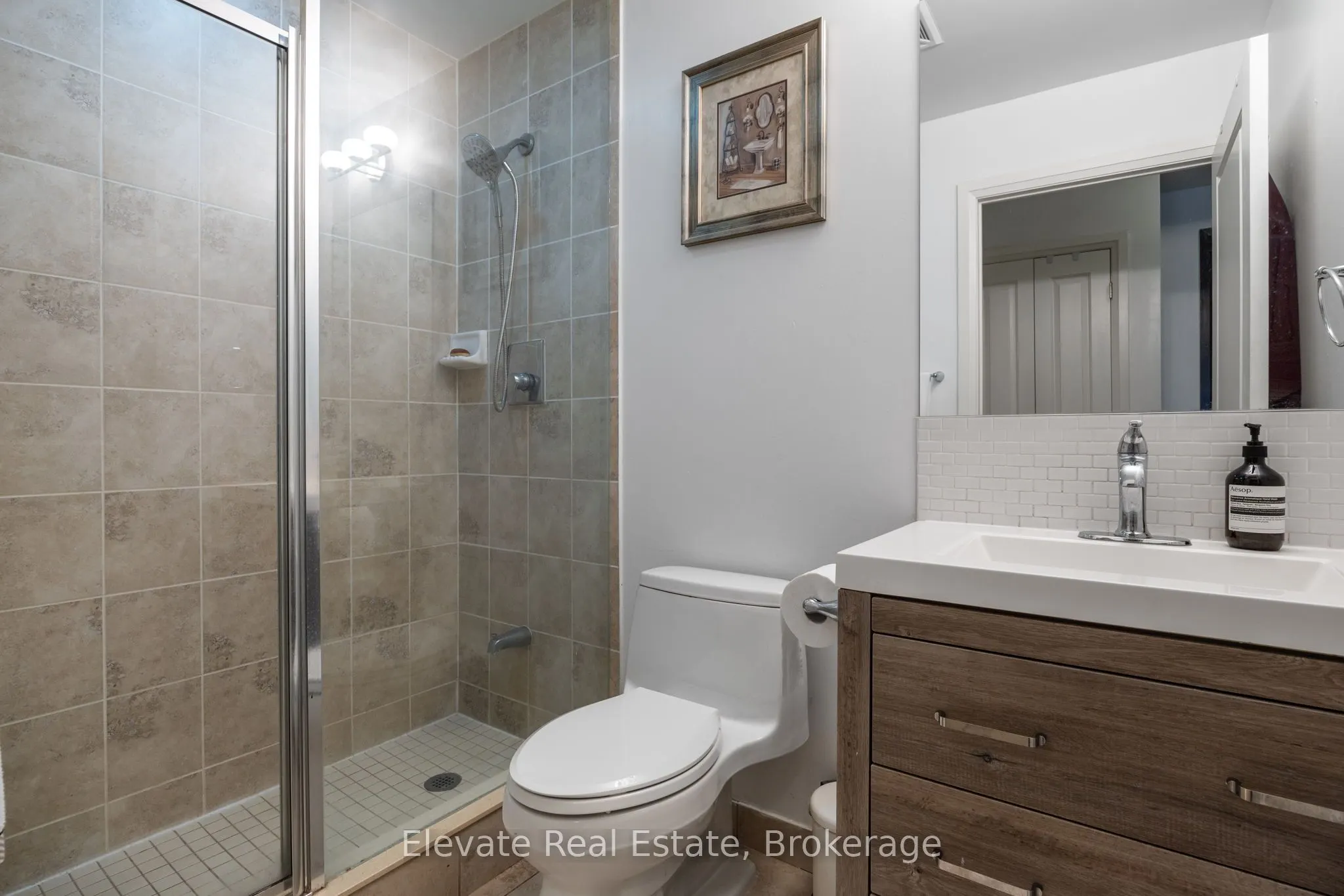 520 Steeles Avenue W, #314
