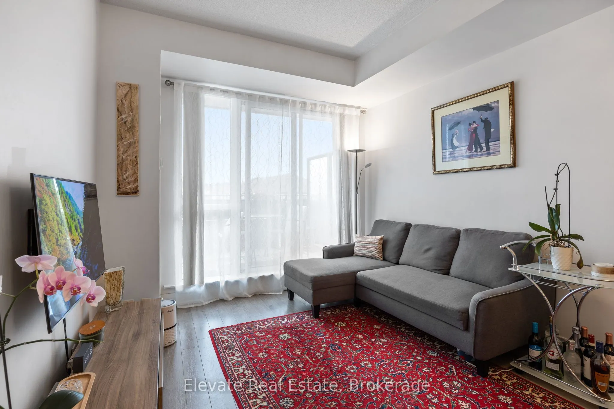 520 Steeles Avenue W, #314