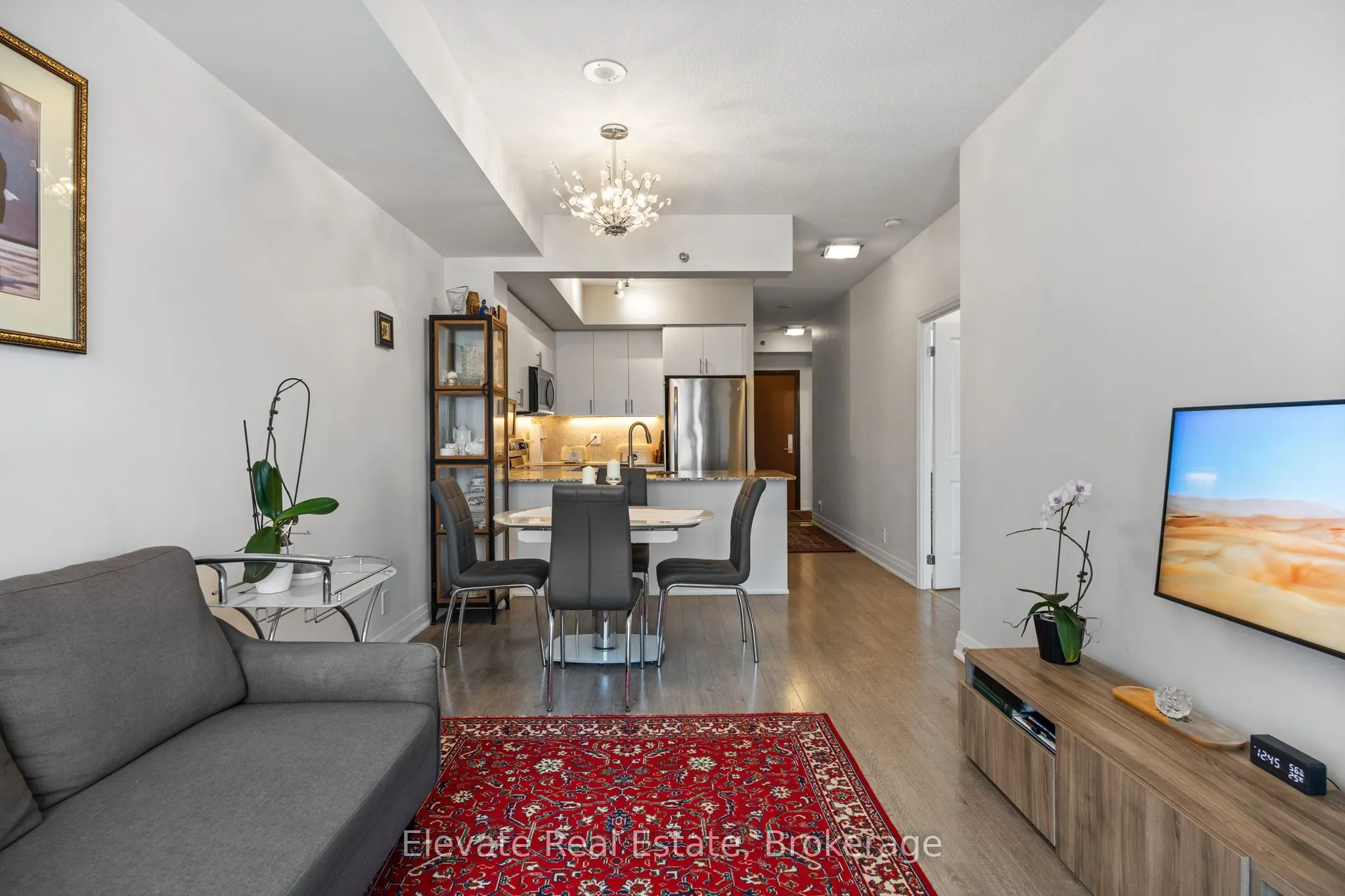 520 Steeles Avenue W, #314