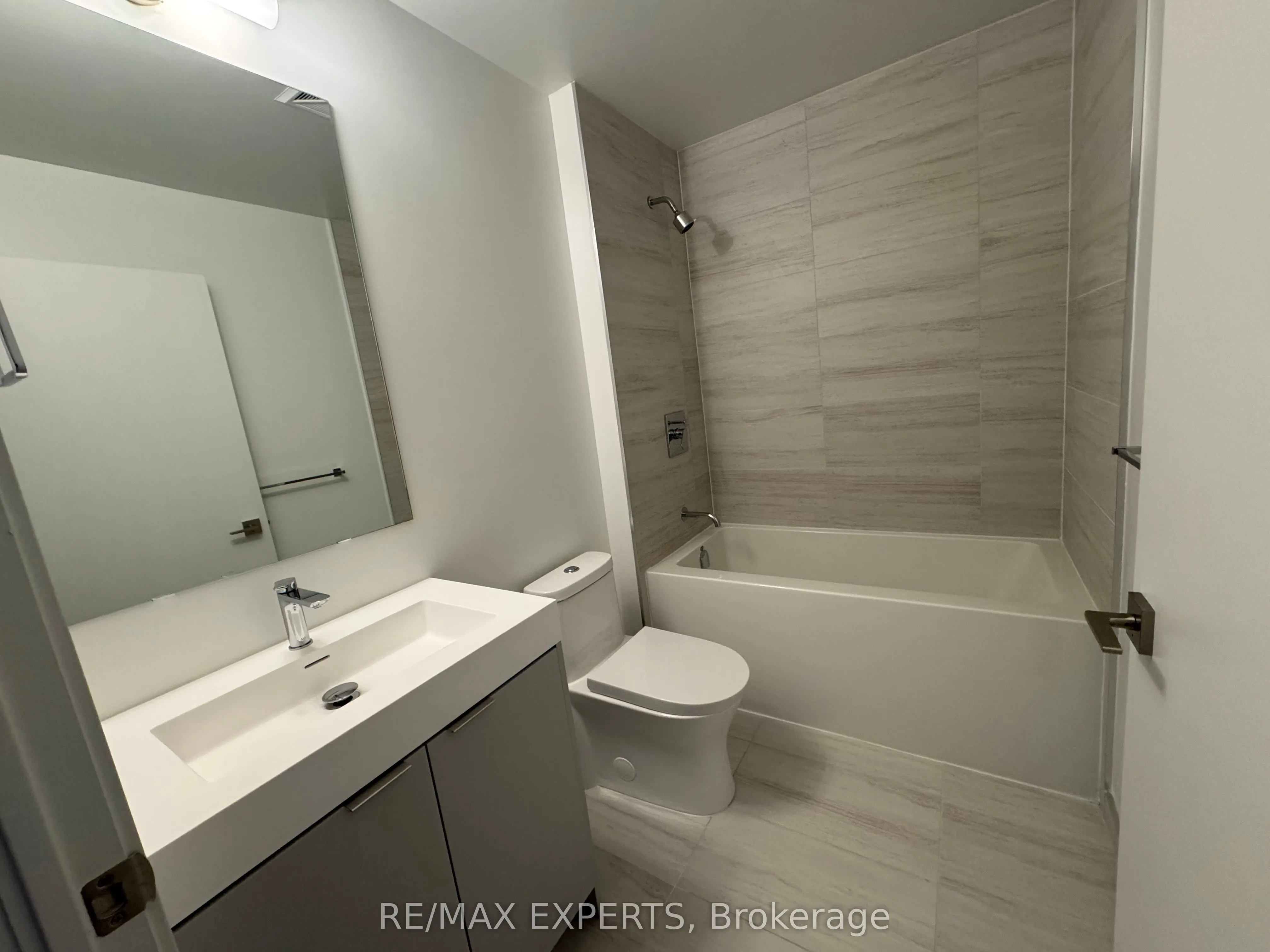498 Caldari Road, #2423