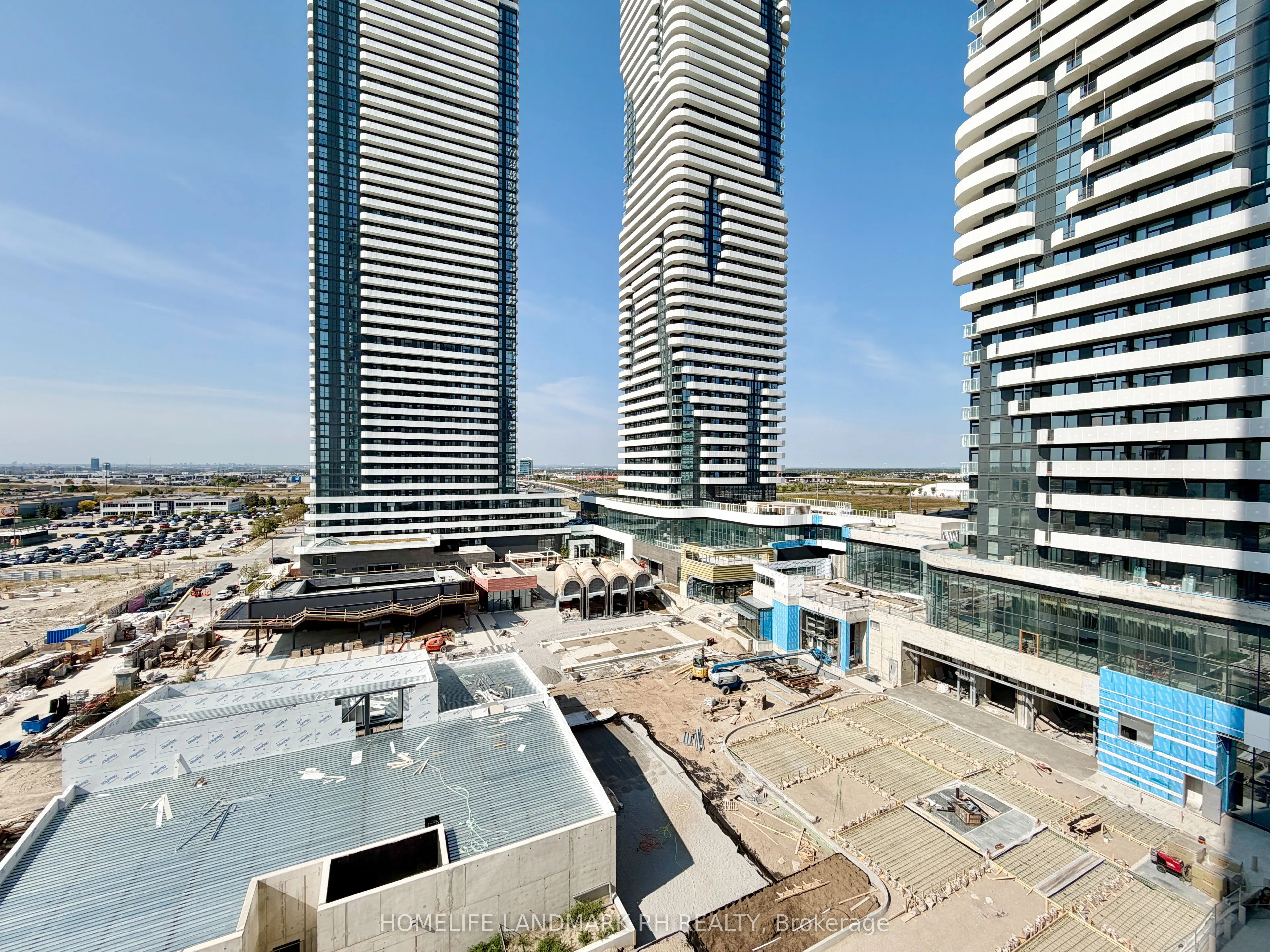 28 Interchange Way, #915