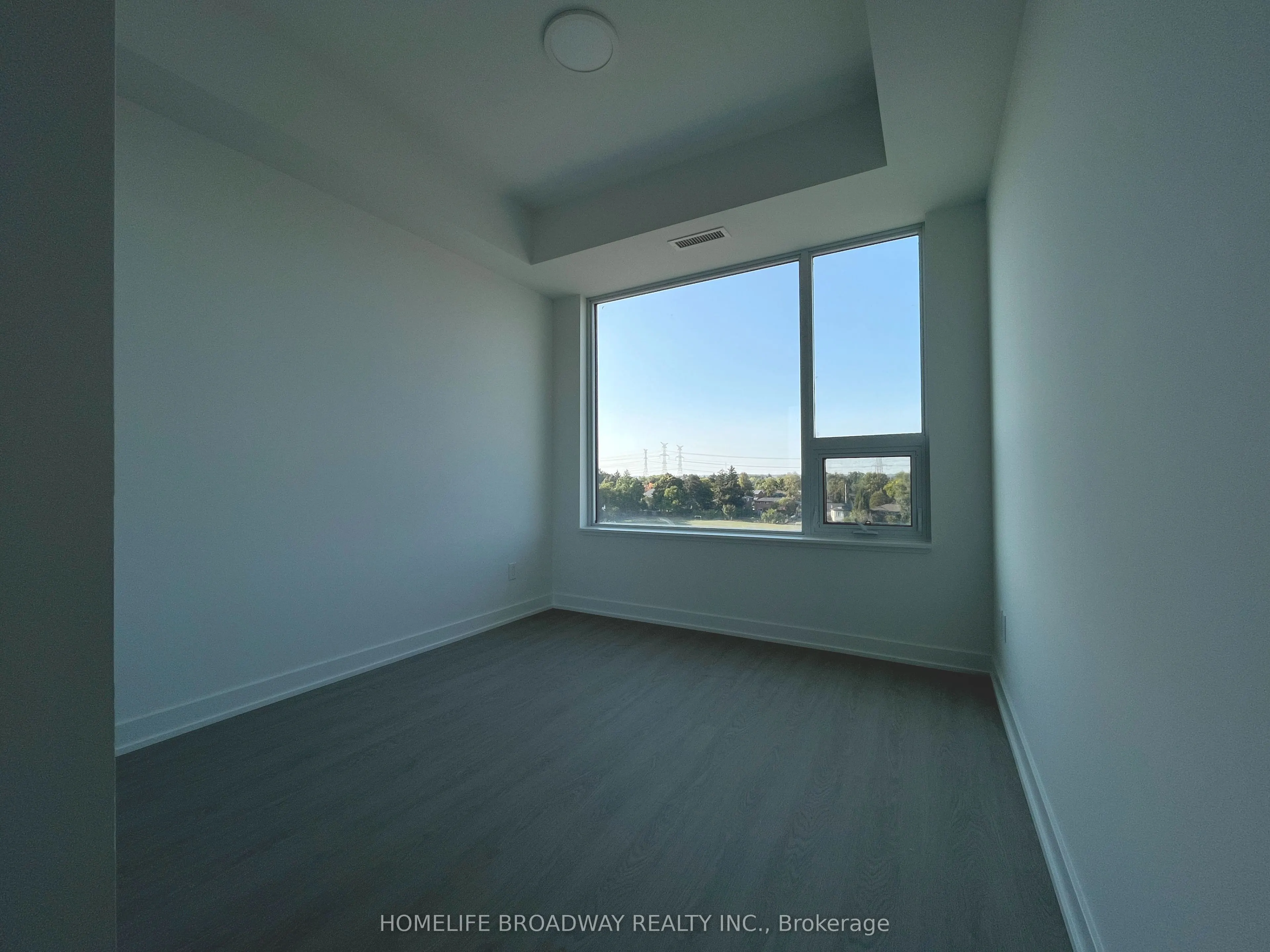 8188 Yonge Street, #706