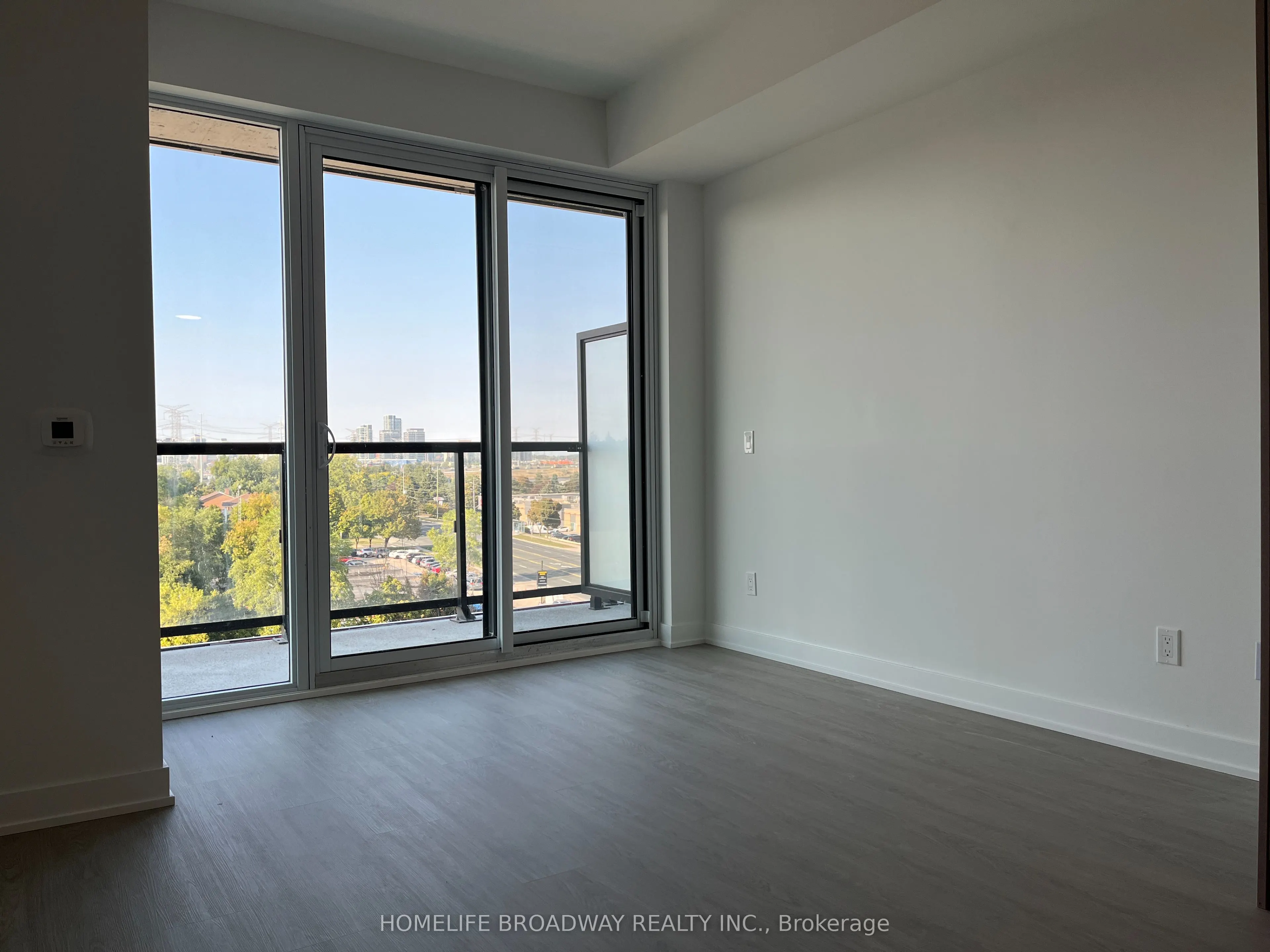 8188 Yonge Street, #706