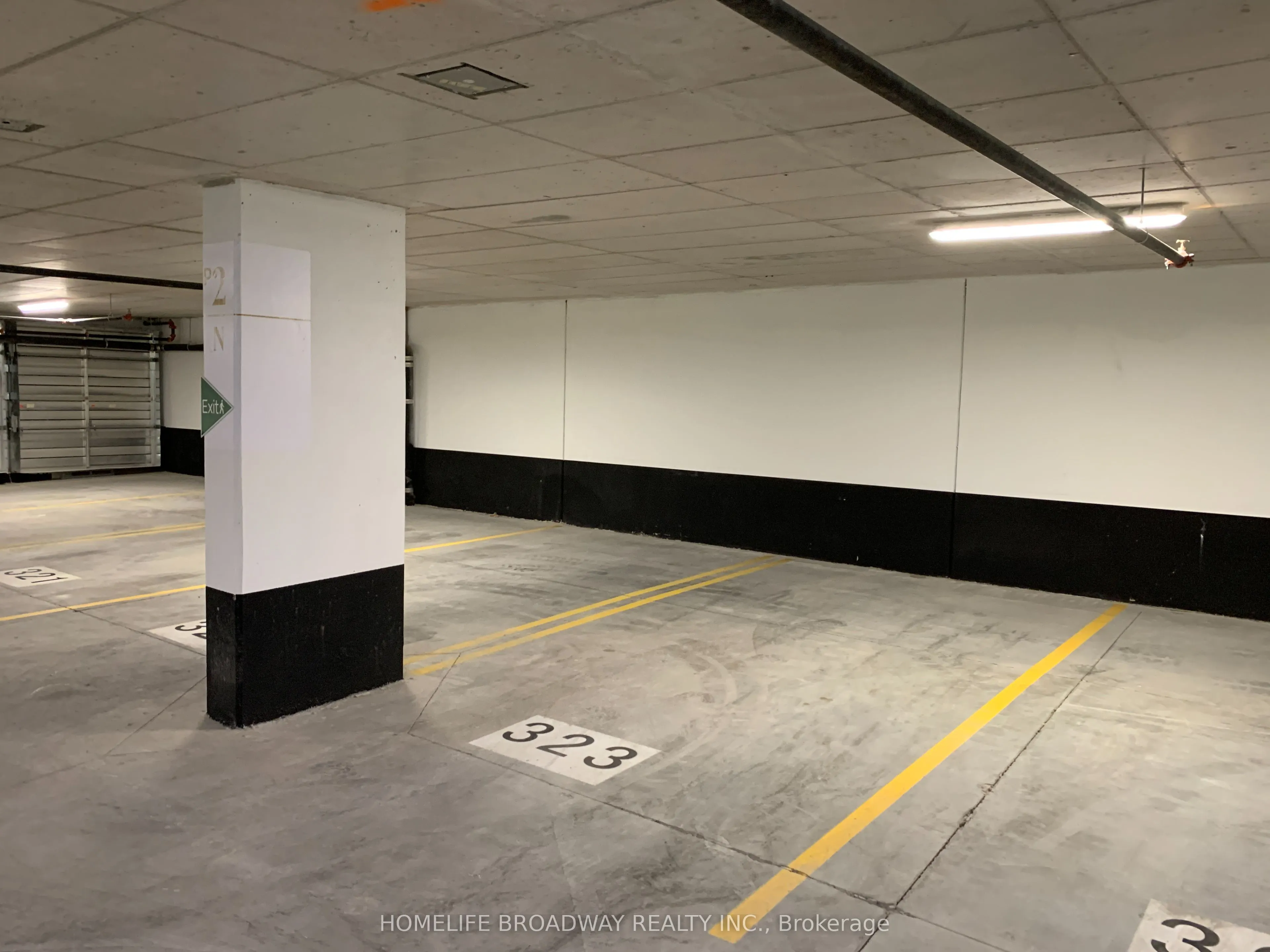 8188 Yonge Street, #706