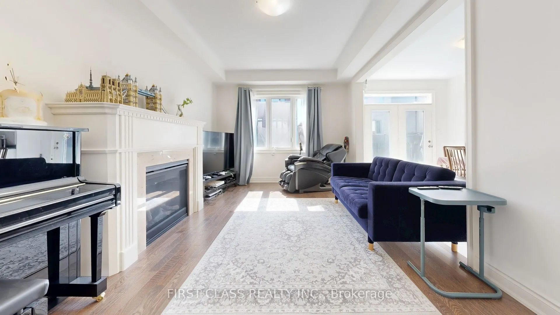 127 Fallharvest Way