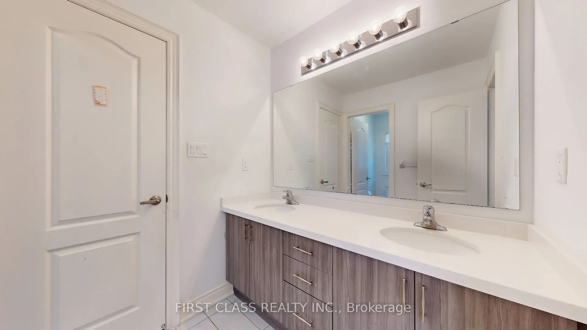 127 Fallharvest Way