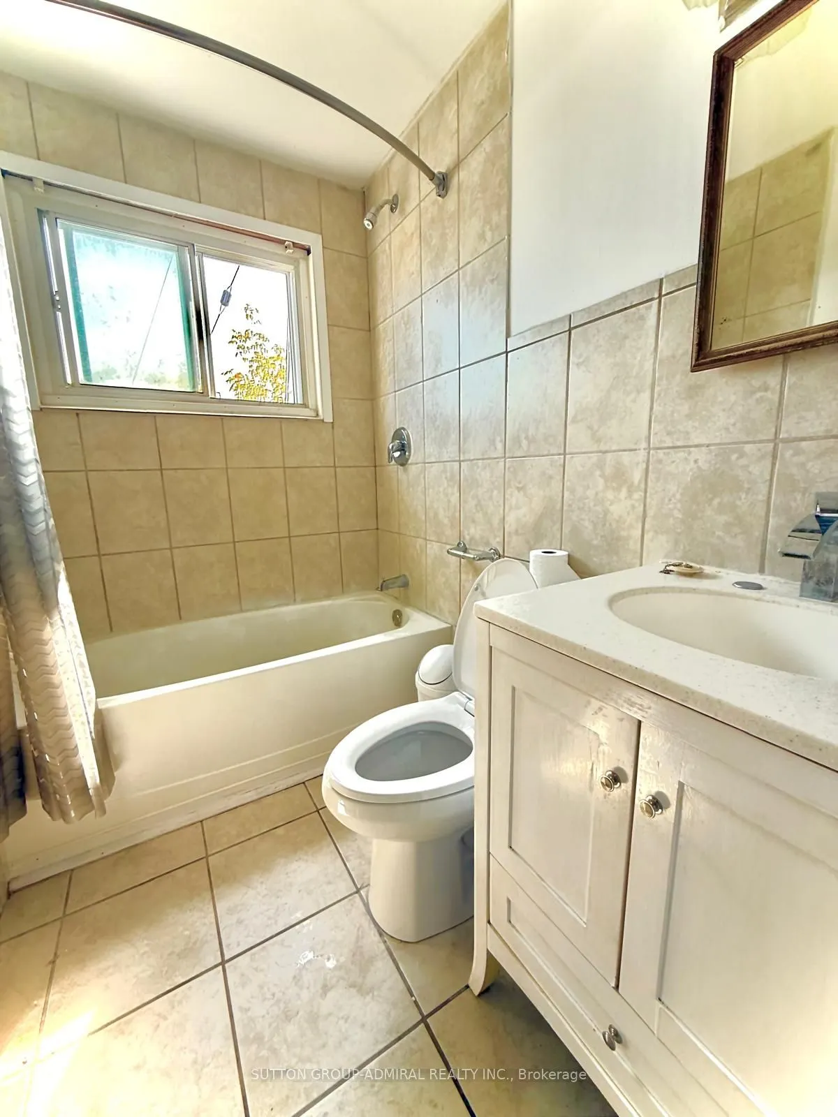 11610 Yonge Street E, #1