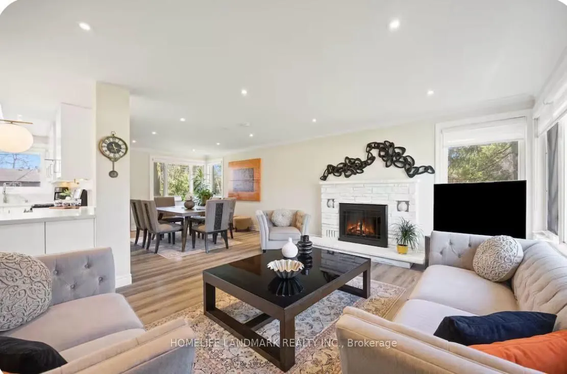 1739 Mount Albert Road