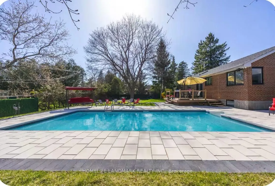 1739 Mount Albert Road