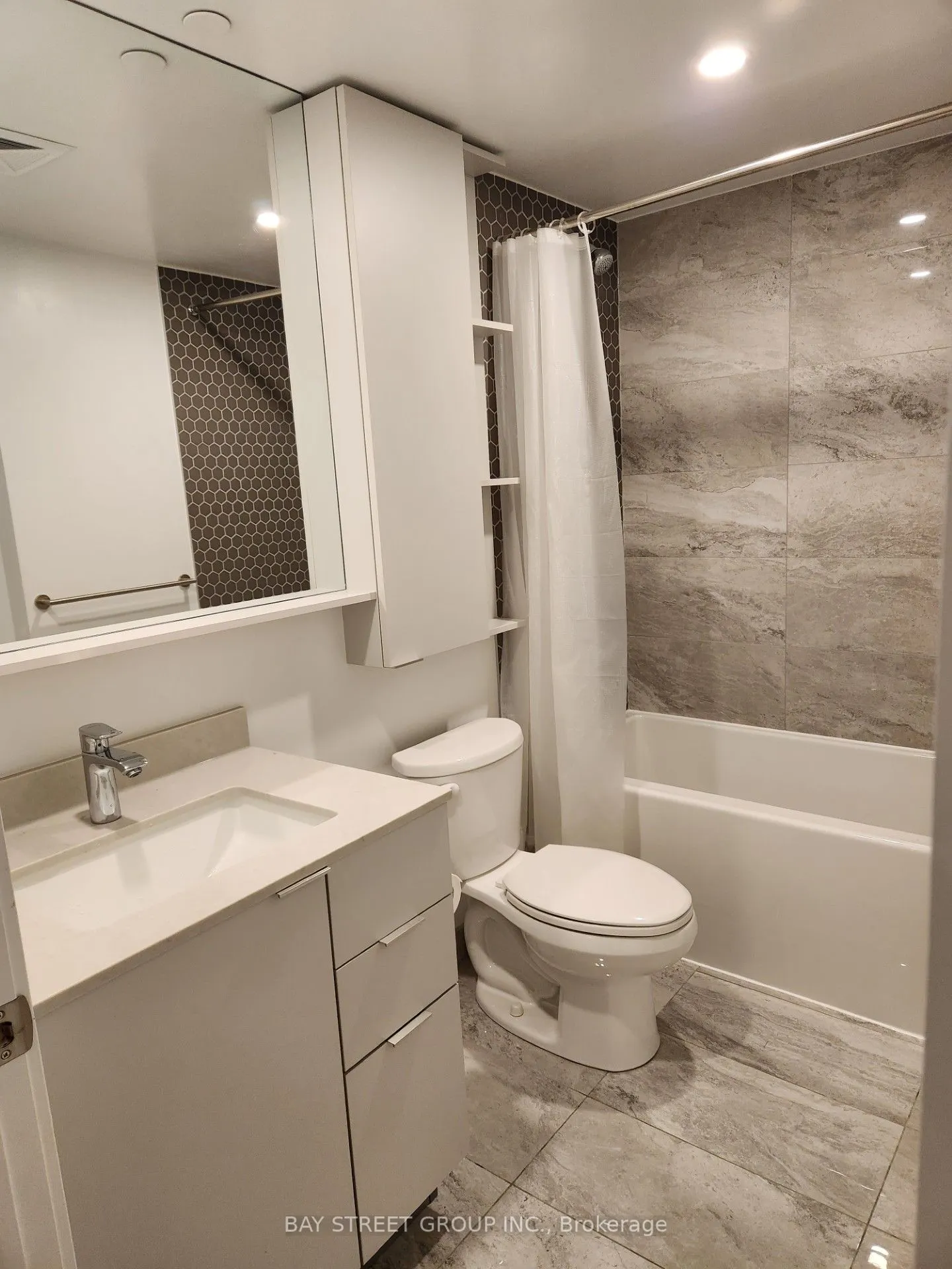 8 Cedarland Drive, #802