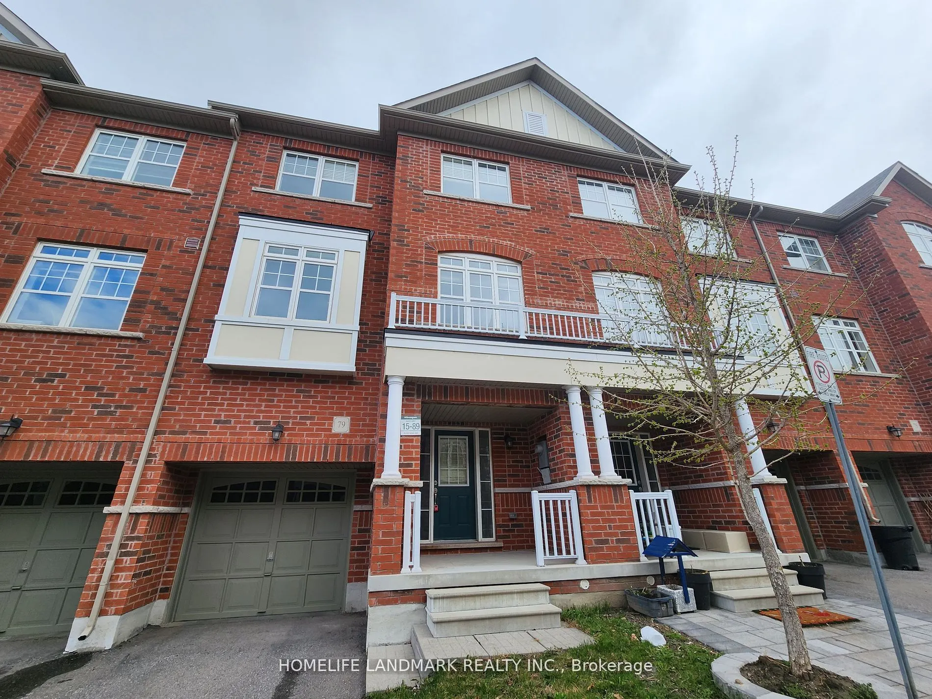 79 Roy Grove Way