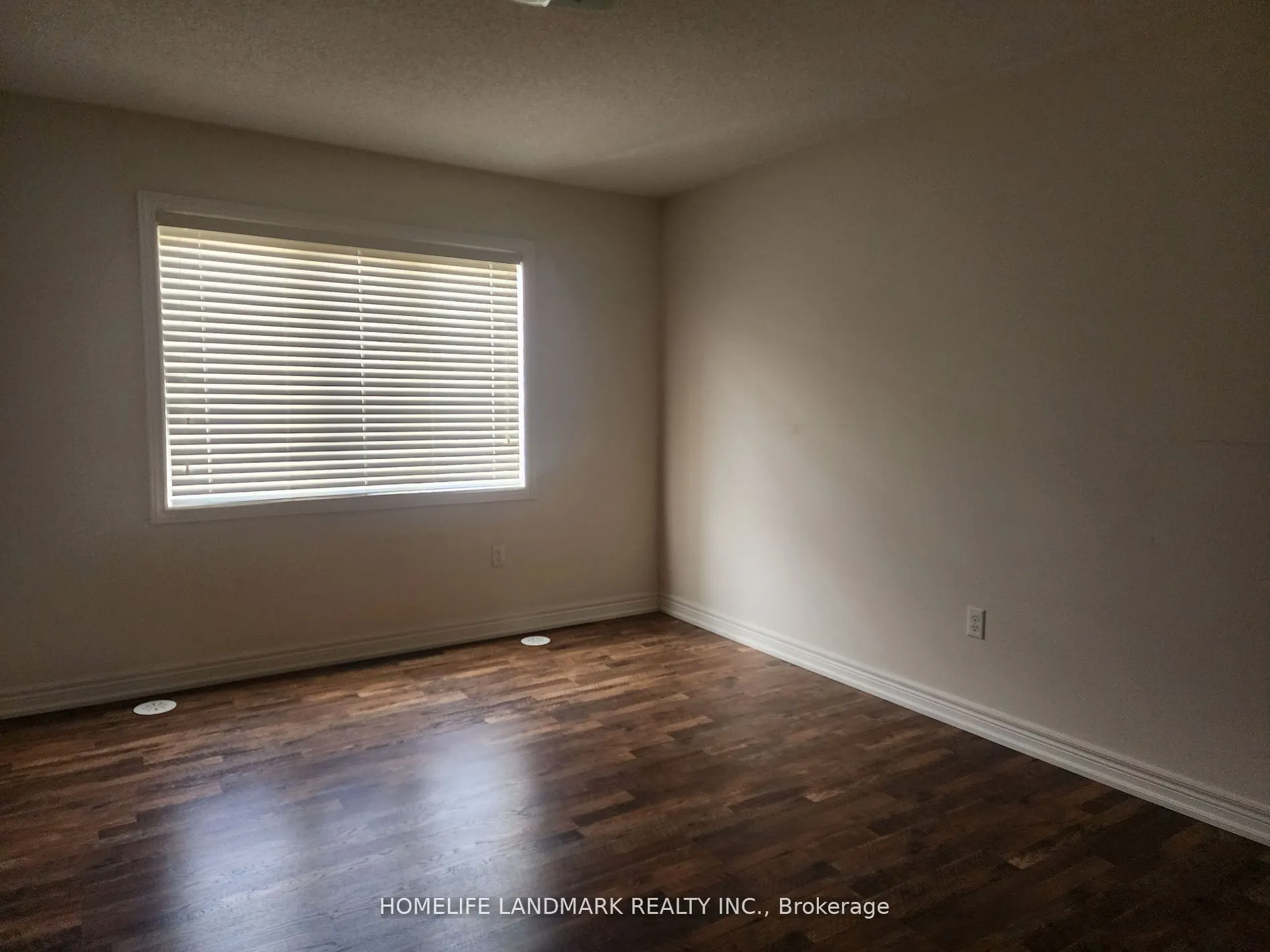 79 Roy Grove Way