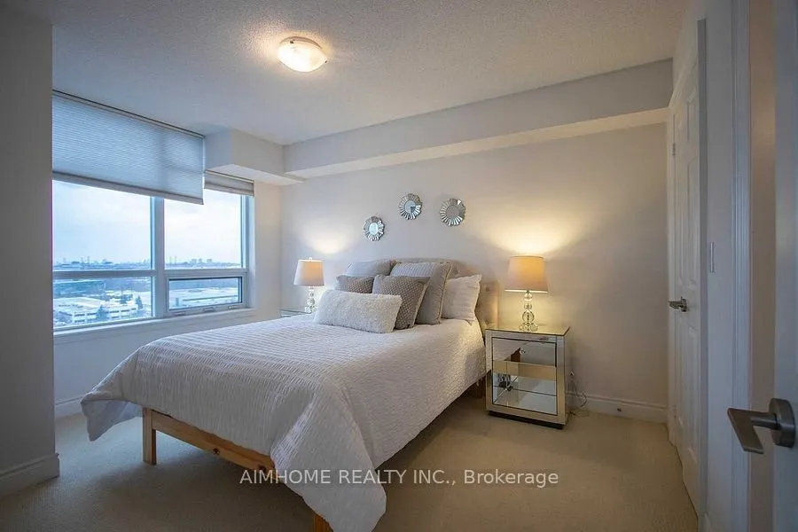 23 Cox Boulevard, #1558