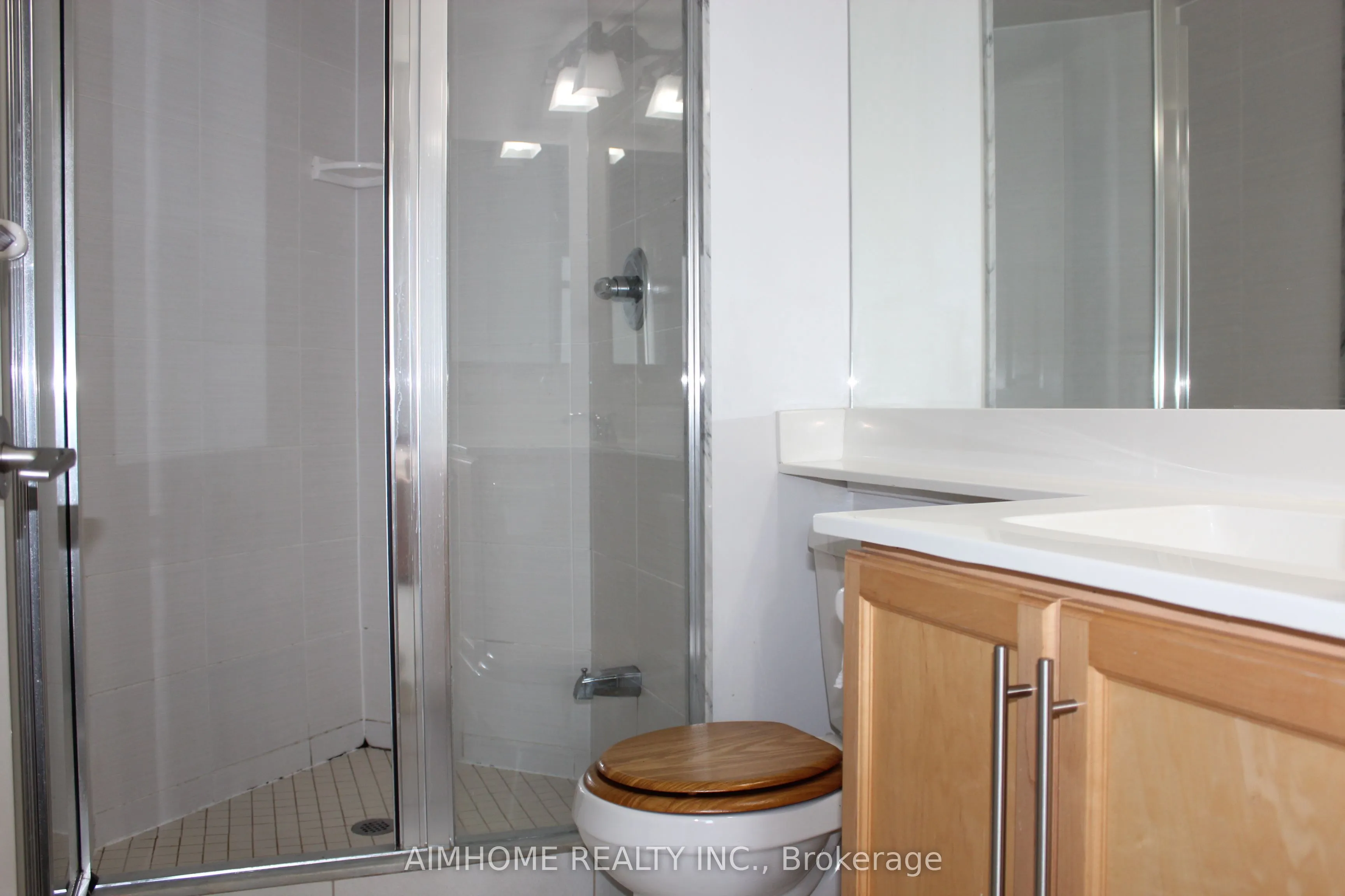 23 Cox Boulevard, #1558