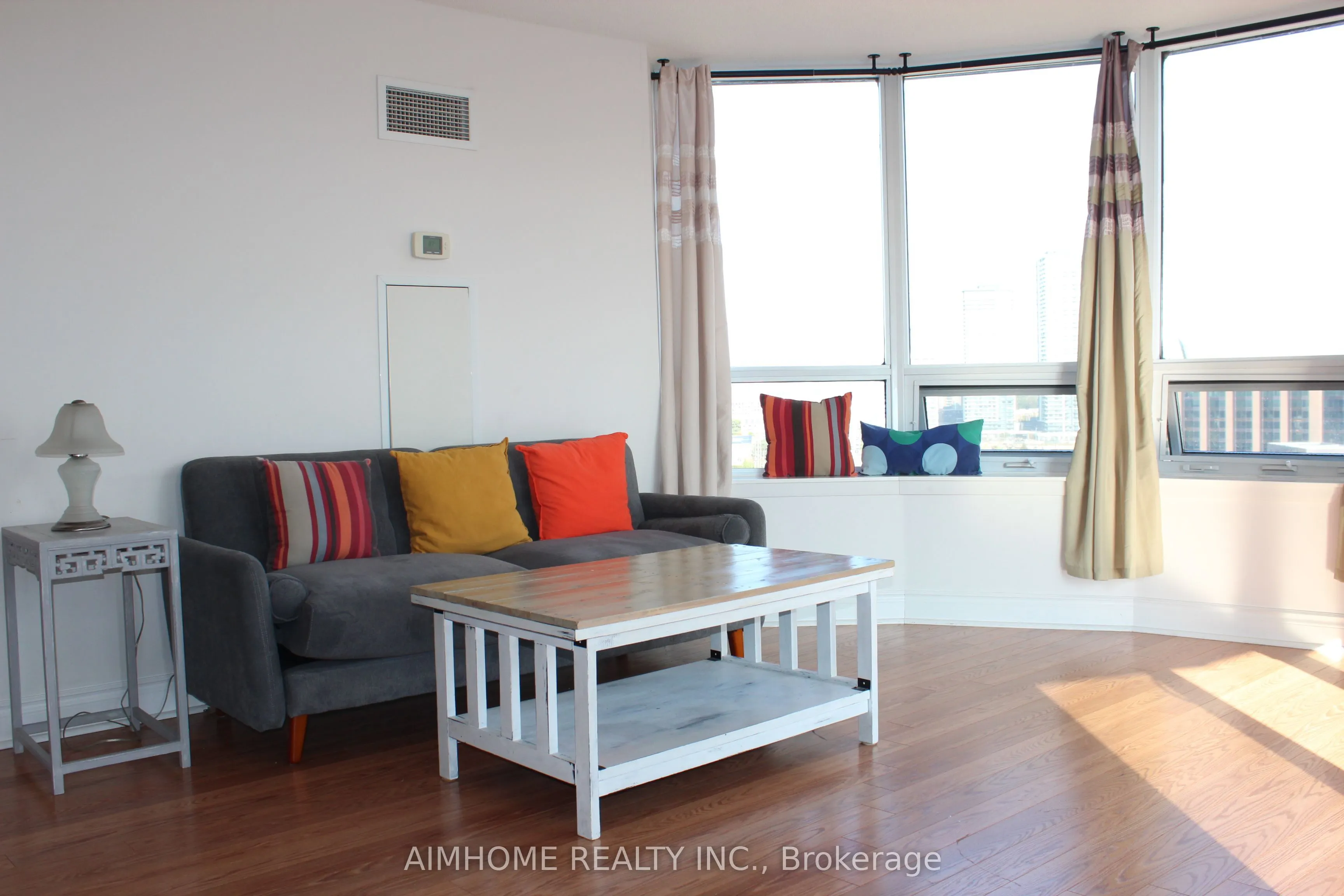 23 Cox Boulevard, #1558