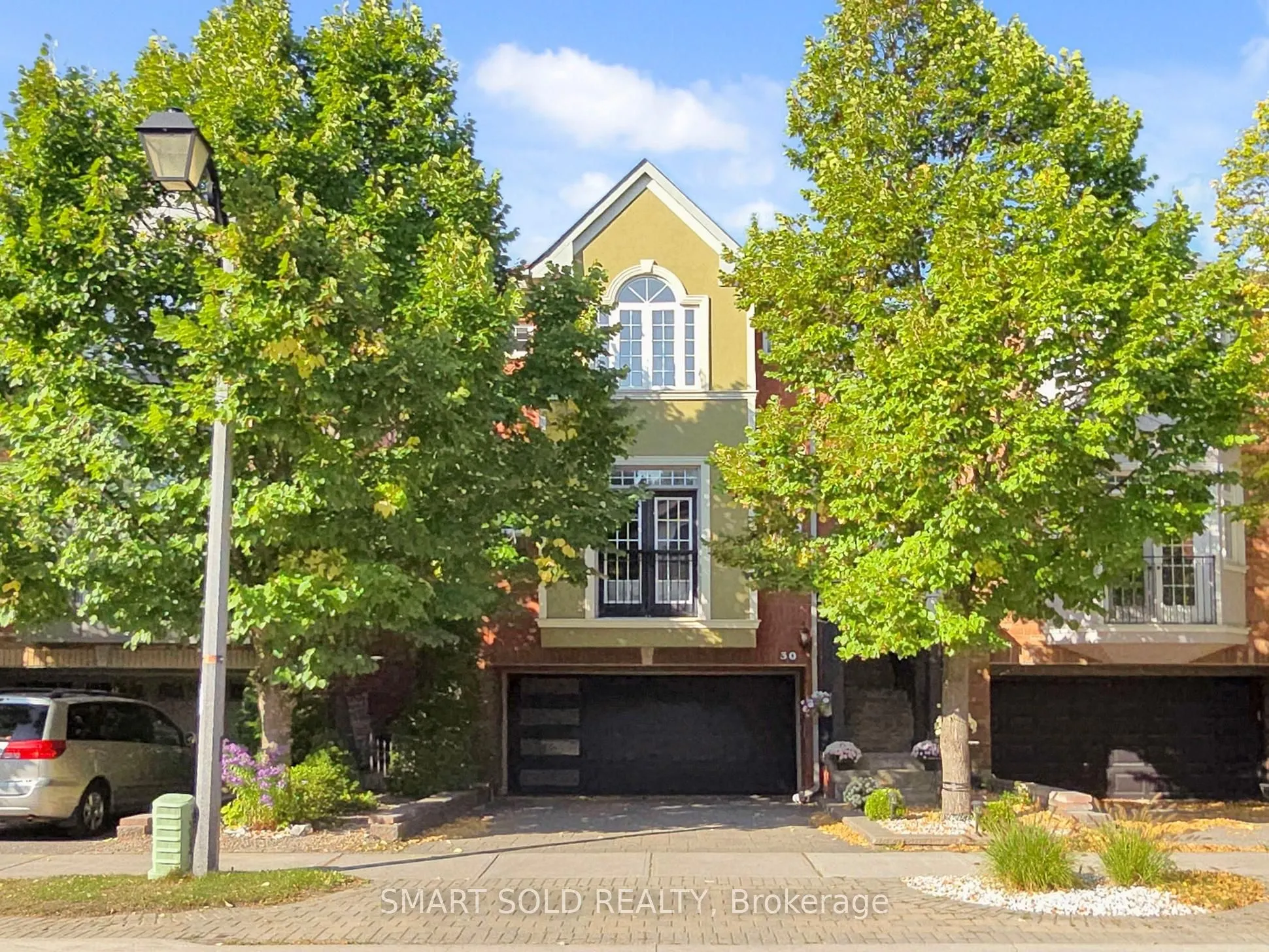 30 Crispin Court